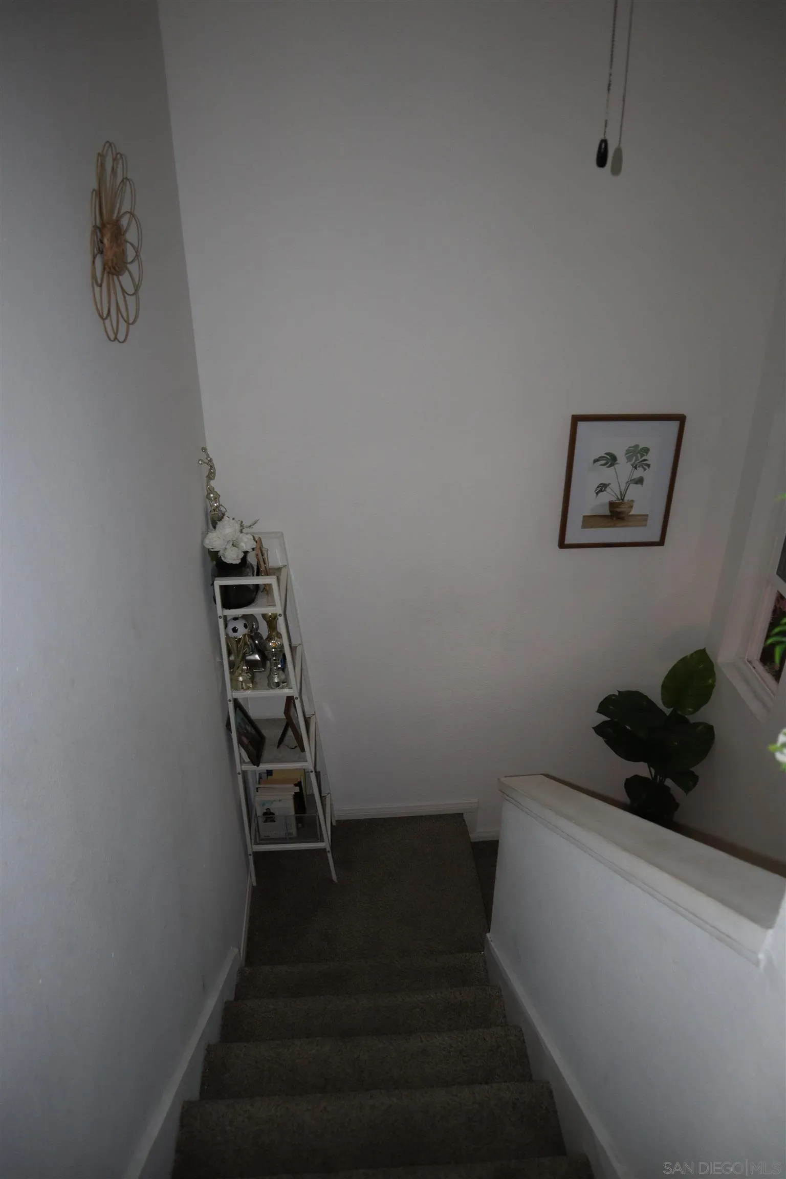 https://cdn.realtyfeed.com/cdn/127/240024624/88990bde5ca1ec433e9cee20d1ed4d5c.webp