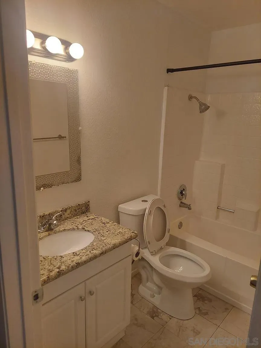 https://cdn.realtyfeed.com/cdn/127/240024624/c9879220f6e889b69b97a5424e80ef15.webp