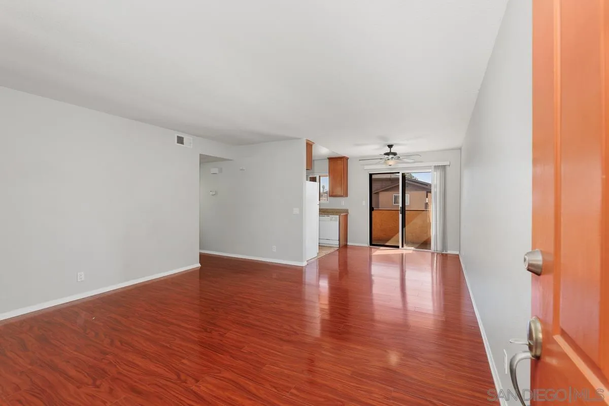 https://cdn.realtyfeed.com/cdn/127/240025057/41f4dcfd9731b3326d53704ae10a4a4d.webp