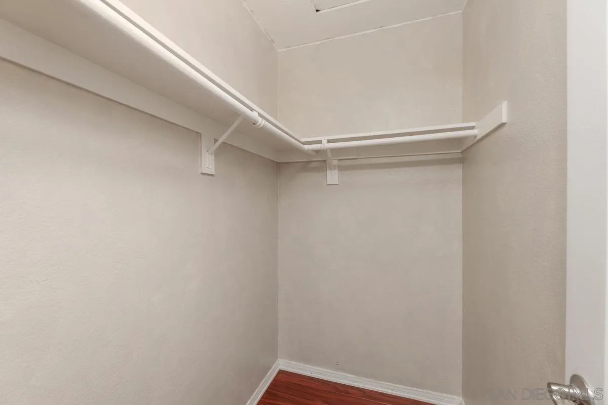 https://cdn.realtyfeed.com/cdn/127/240025057/9bb068e33bb3d30f9fbcae6386ac27a7.webp
