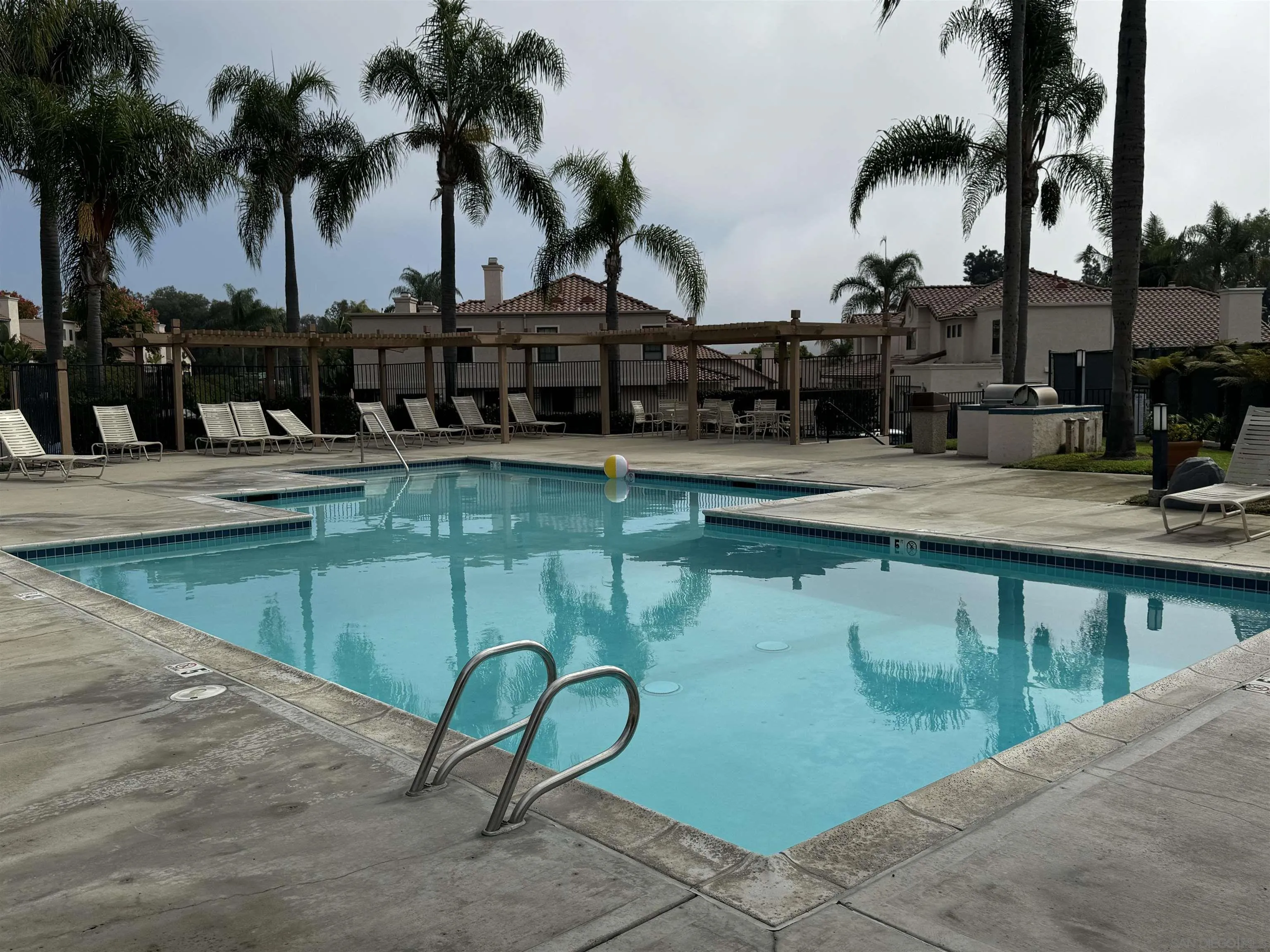 Photo #3: 240025680 Listing 