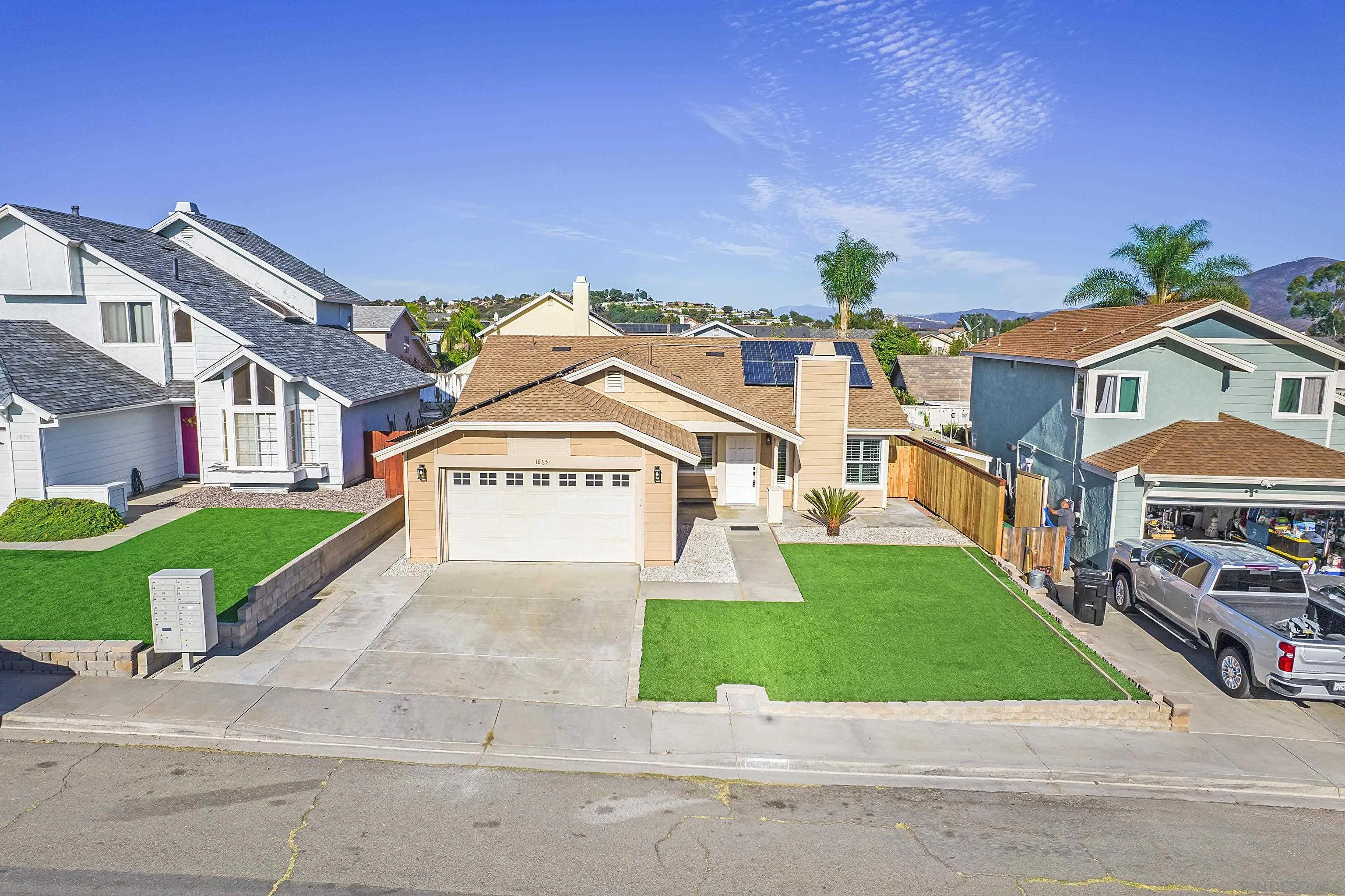 https://cdn.realtyfeed.com/cdn/127/240025937/2a56d60eda972886c90ba82a9592967a.webp