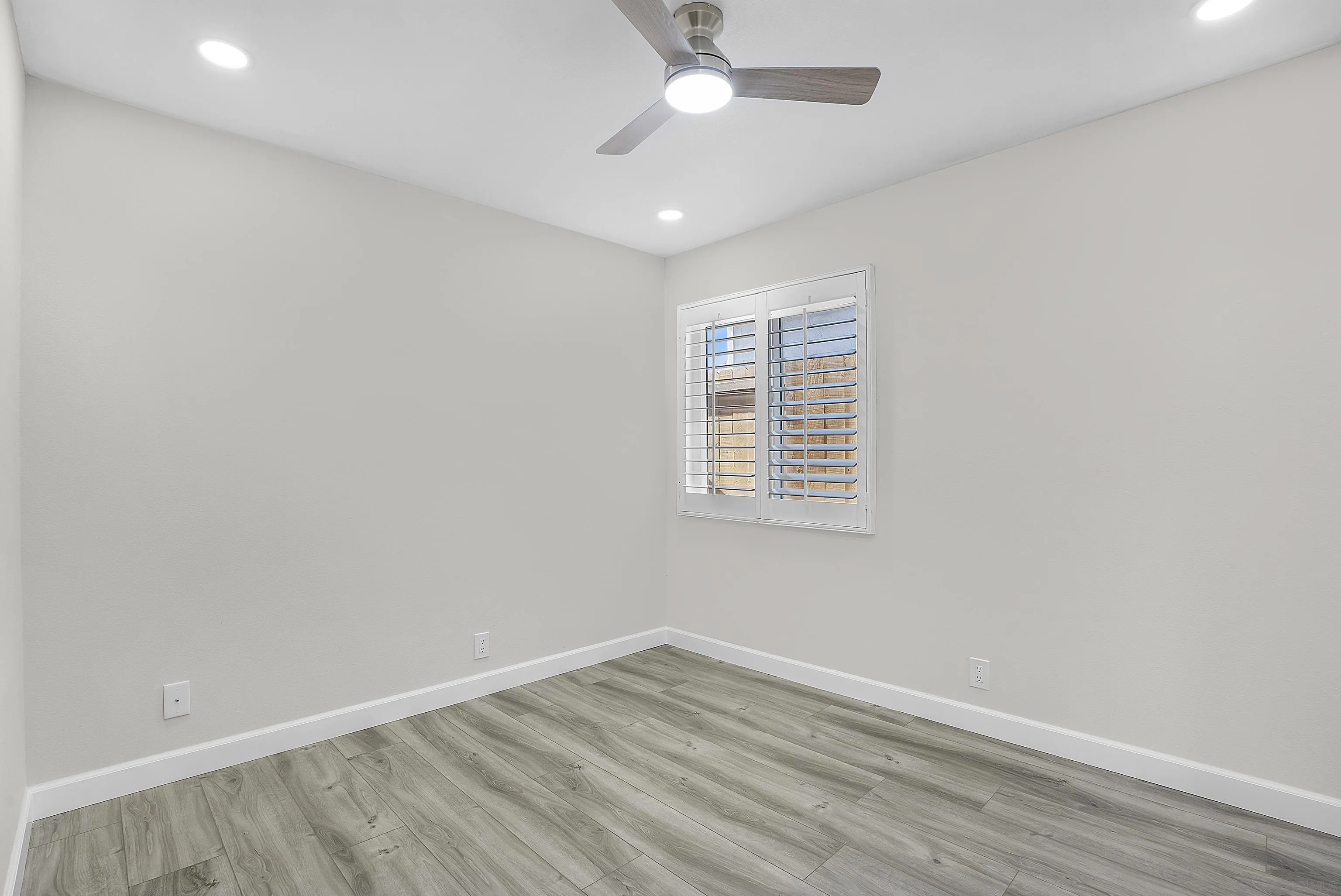 https://cdn.realtyfeed.com/cdn/127/240025937/939586b00c182304fc65c6e550b21f35.webp