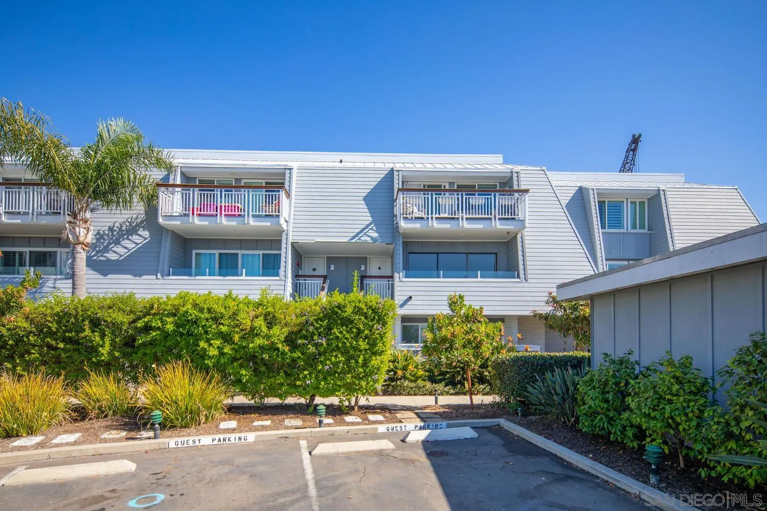 Photo #5: 240026019 Listing 