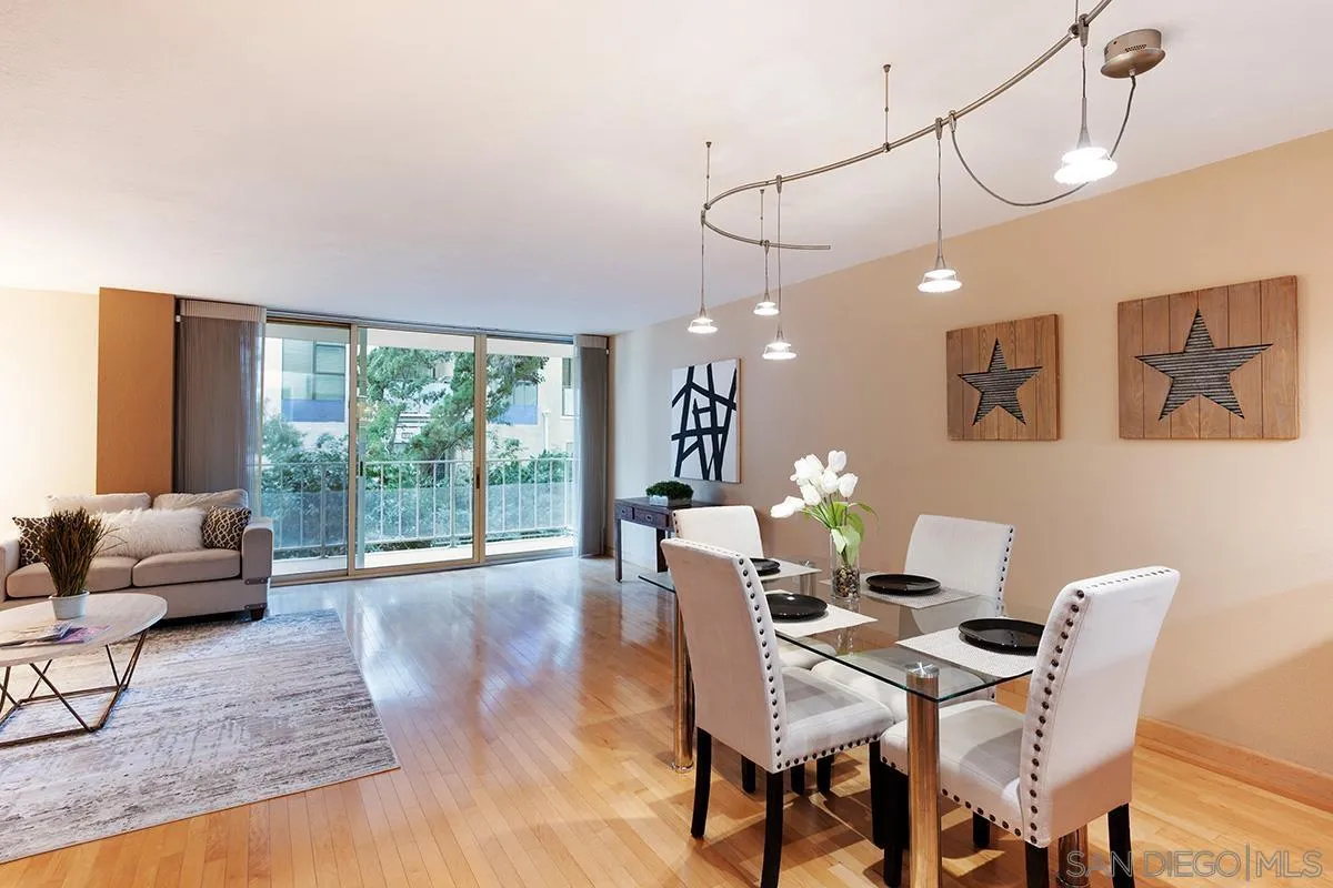 Photo #6: 240026275 Listing 