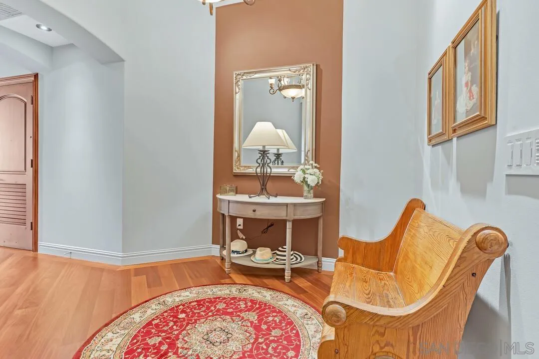 Photo #5: 240026401 Listing 