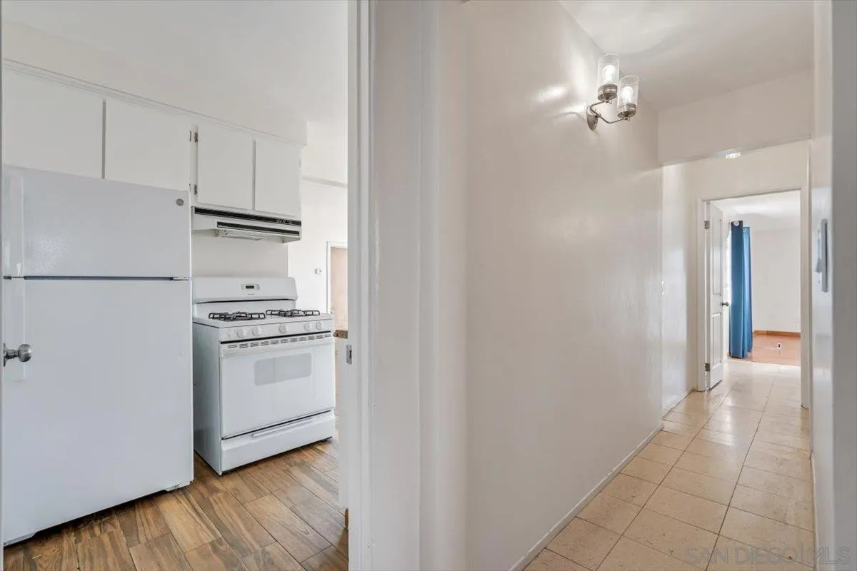 https://cdn.realtyfeed.com/cdn/127/240026446/940922e0970b9986cc1e045140d75075.webp