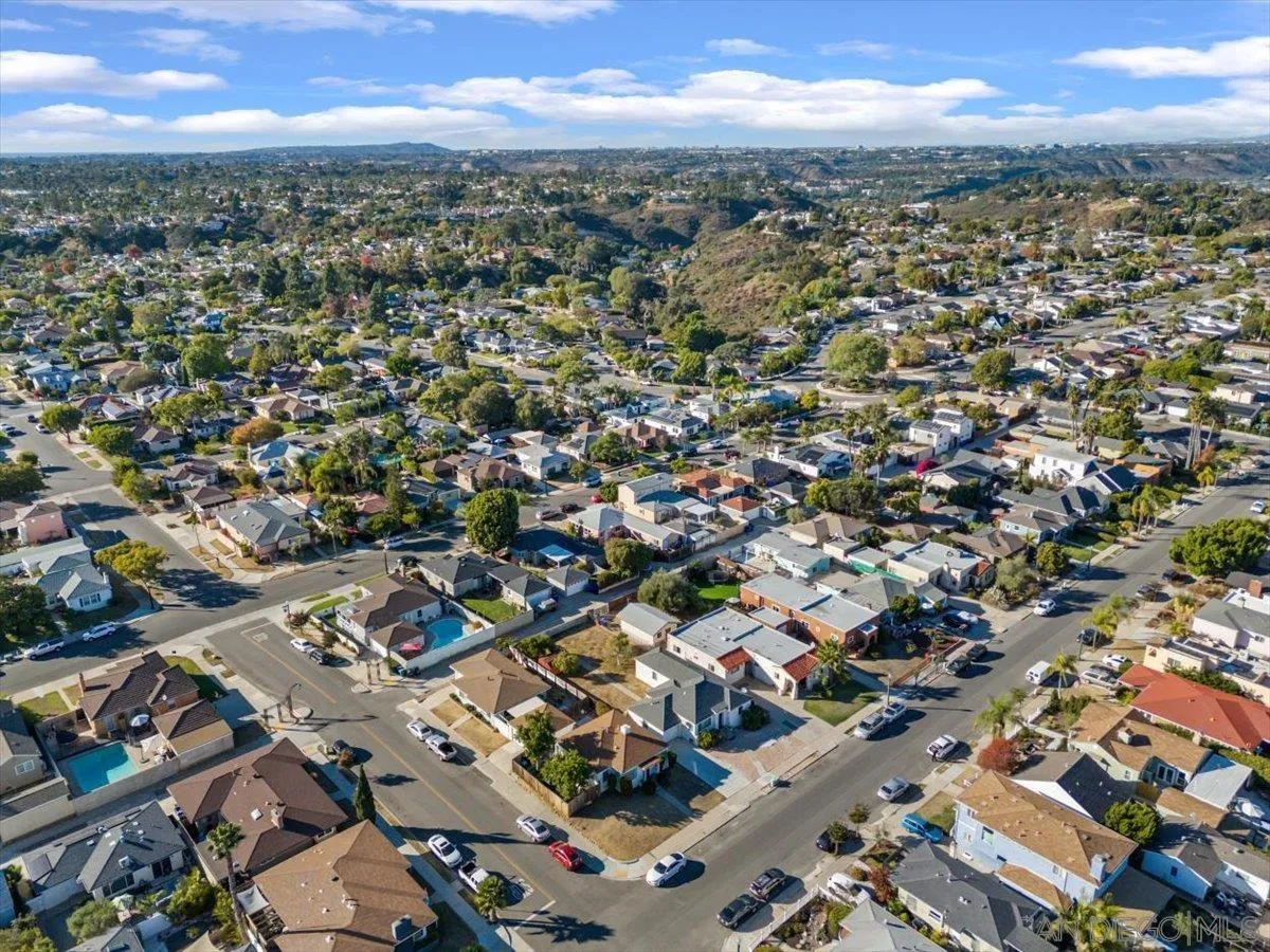 https://cdn.realtyfeed.com/cdn/127/240026446/95c8817b3fbf9ceee65677e196e5a345.webp