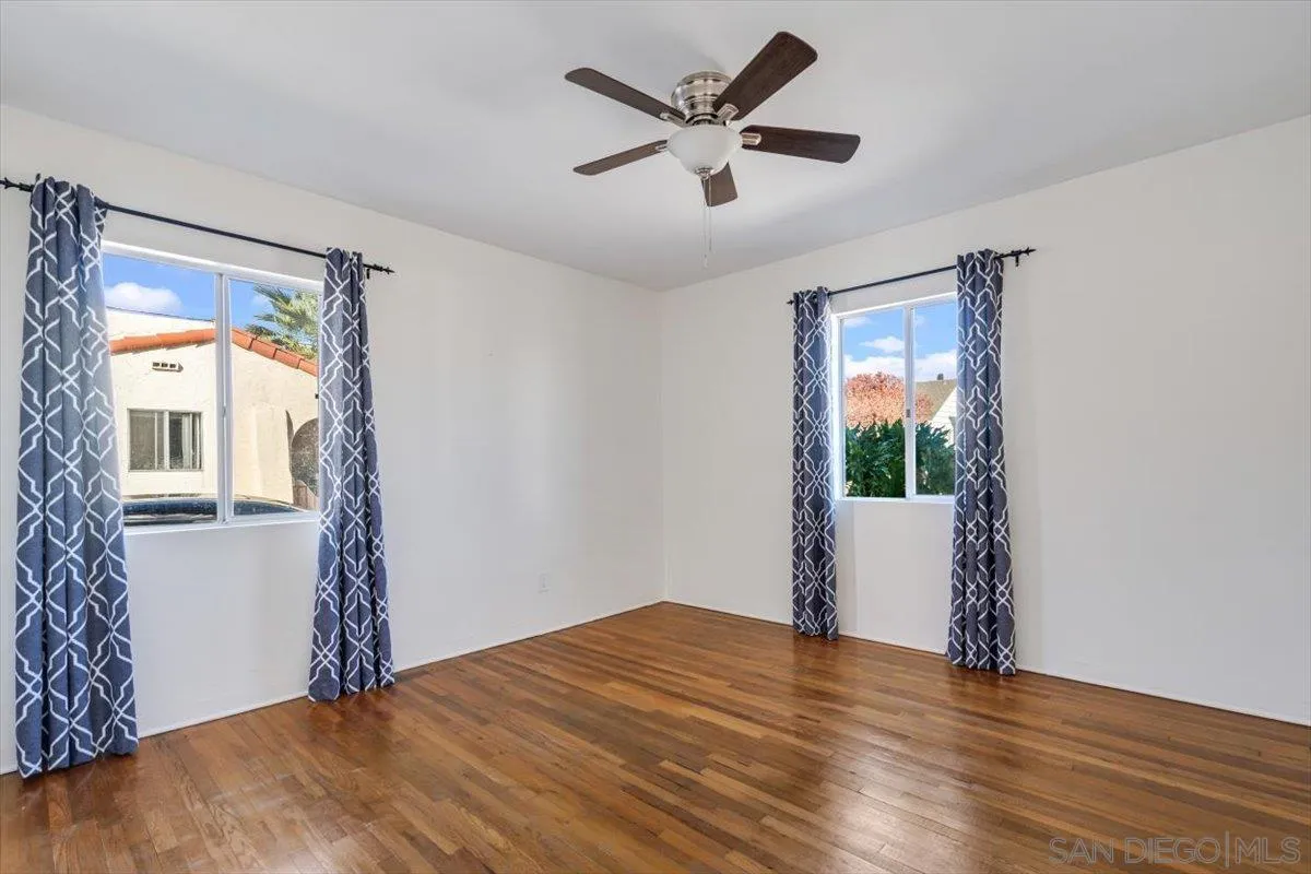 https://cdn.realtyfeed.com/cdn/127/240026446/b37ad07ef12fe9608fc3432f46c0e818.webp