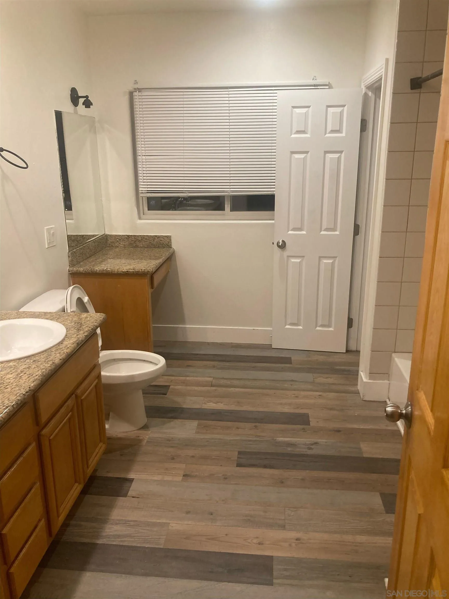 https://cdn.realtyfeed.com/cdn/127/240026521/9bfae9902661c367930af026cbb7dcab.webp
