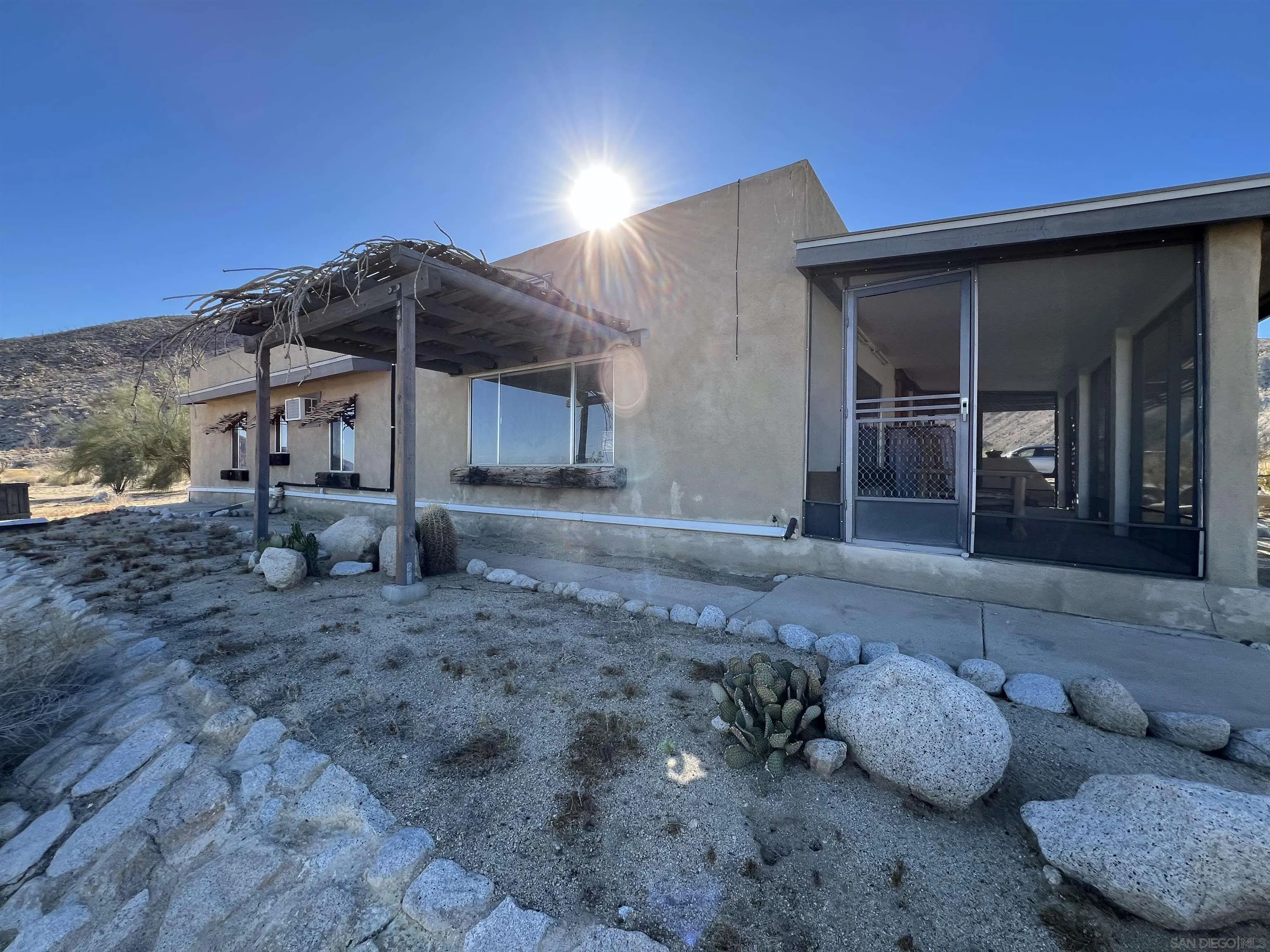 https://cdn.realtyfeed.com/cdn/127/240026553/7d113dd004267ab164d1c4579af9f0c4.webp