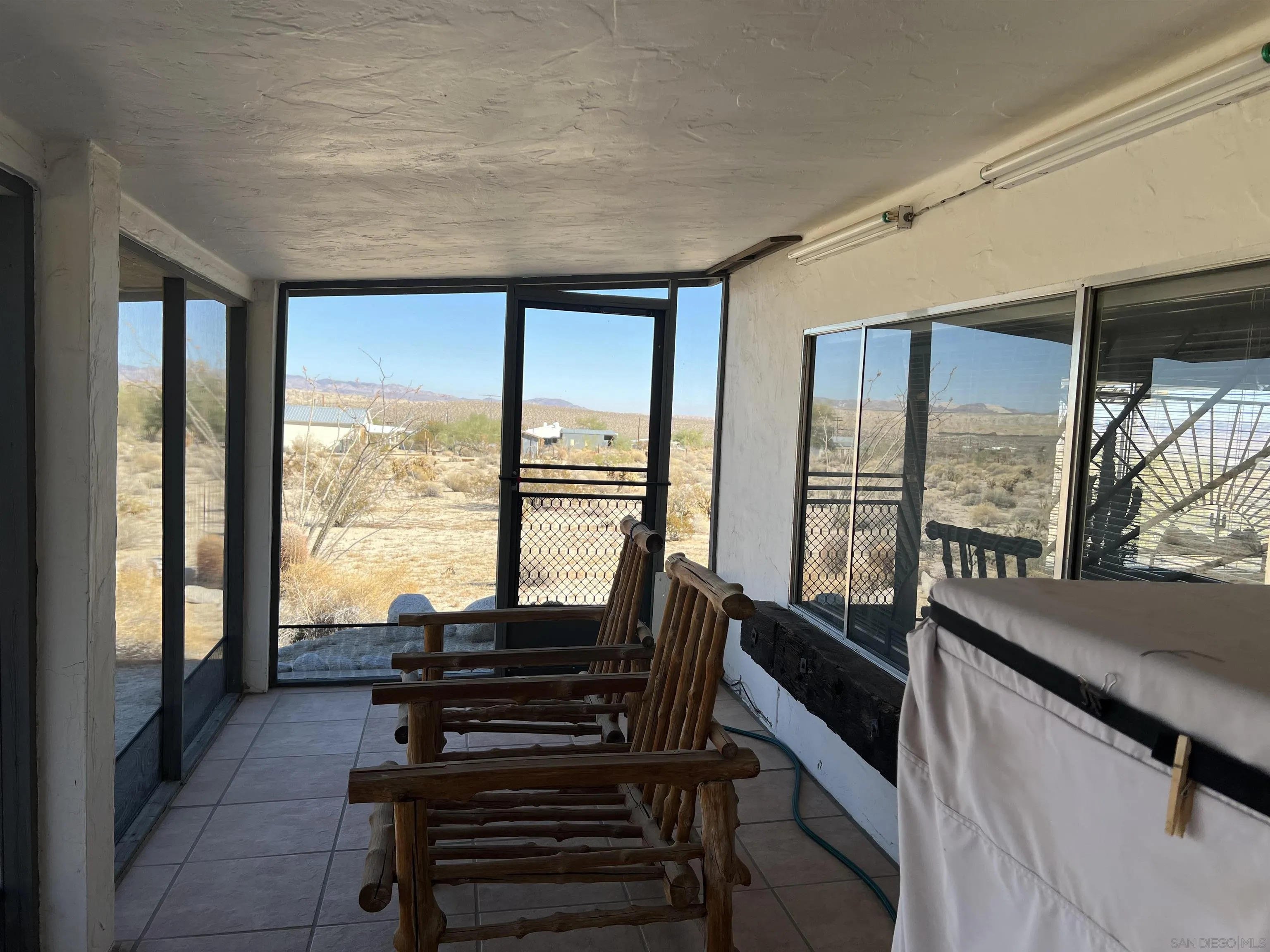 https://cdn.realtyfeed.com/cdn/127/240026553/b9c693857c1d2ec2761fe8942b06d4d7.webp
