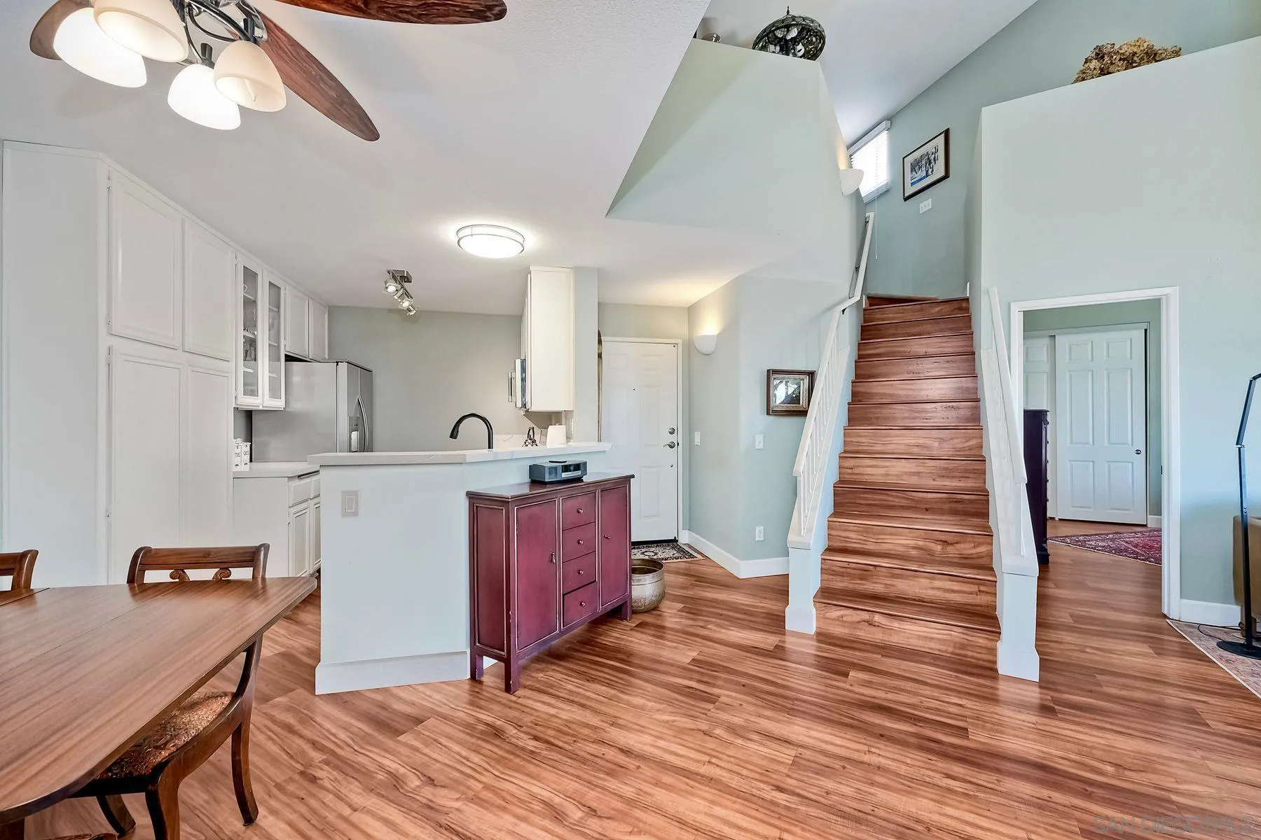 https://cdn.realtyfeed.com/cdn/127/240026682/1e5fc79a34223f6b70493b3196a5b386.webp