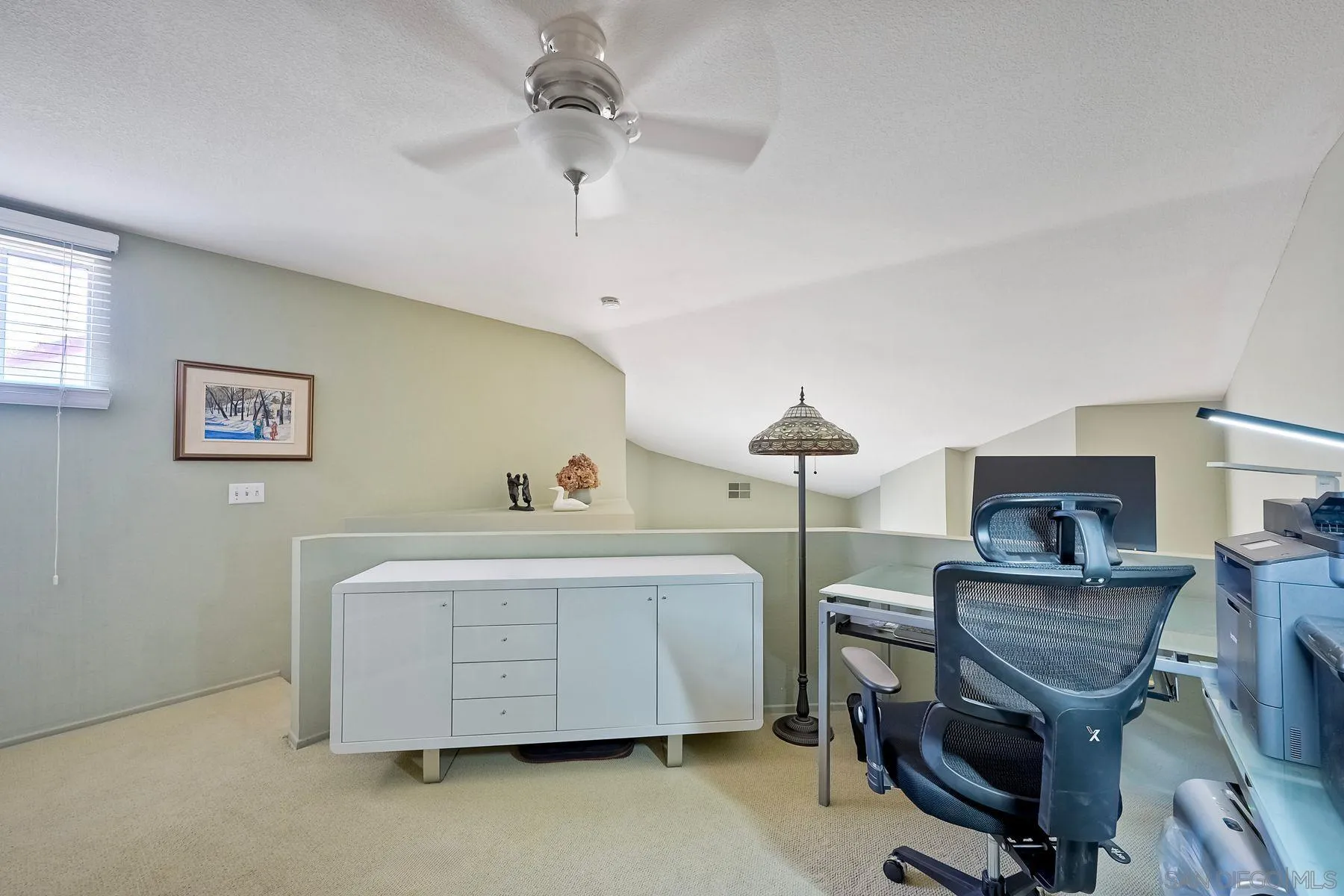https://cdn.realtyfeed.com/cdn/127/240026682/2414438b9e253fb55c54df5435602f3e.webp