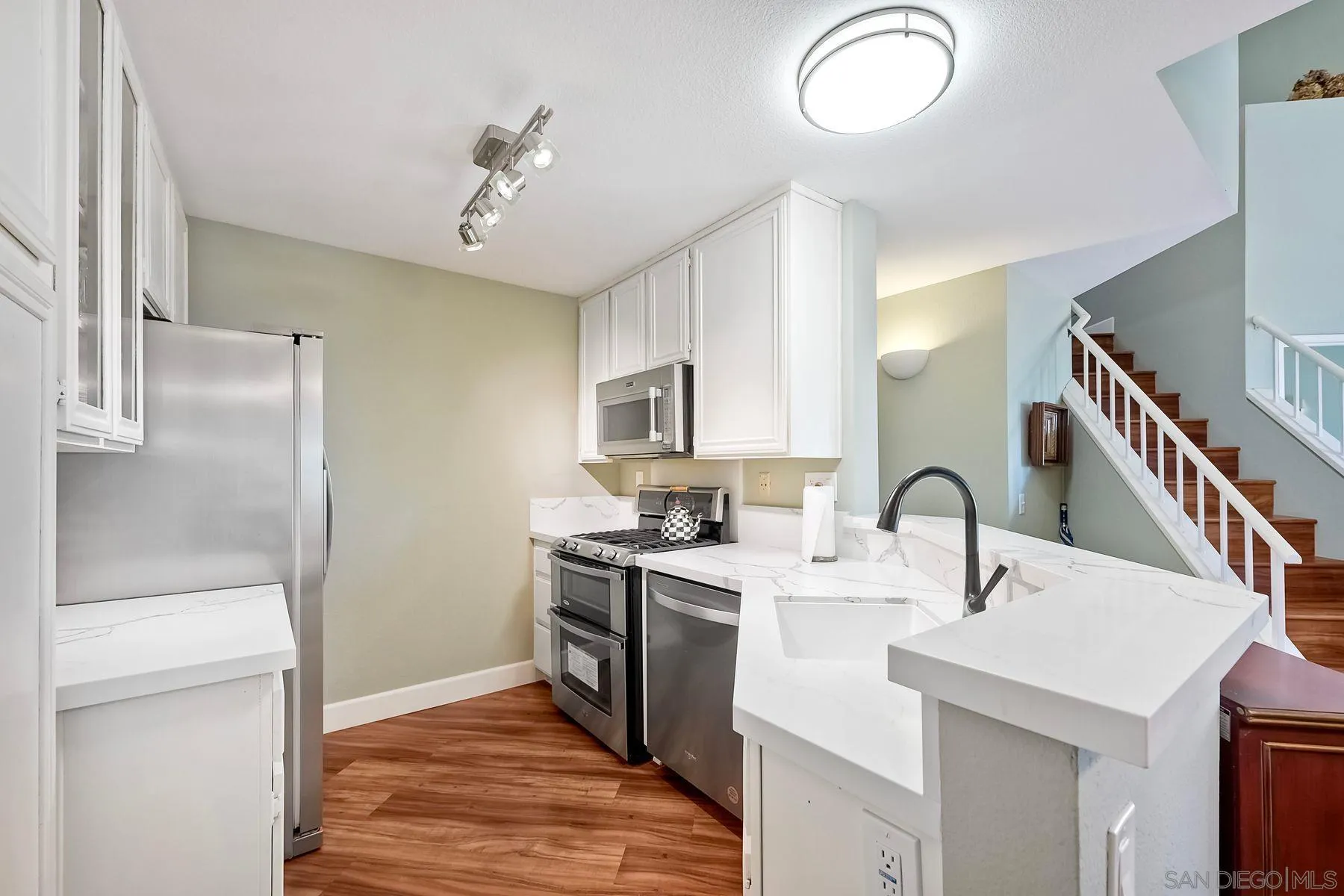 https://cdn.realtyfeed.com/cdn/127/240026682/95369d6c111a51eb31f9cdb68dc3497e.webp
