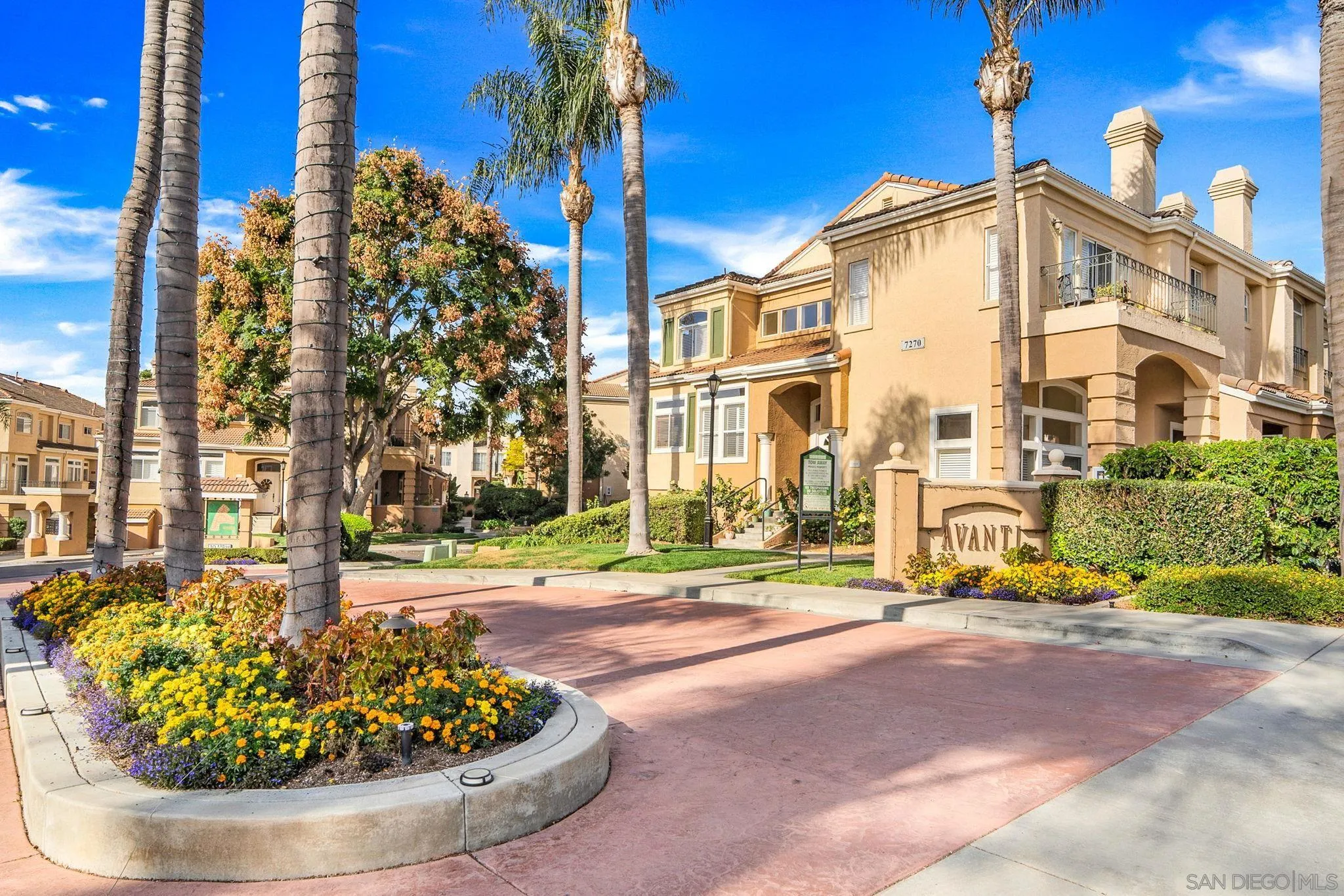 Photo #2: 240026728 Listing 