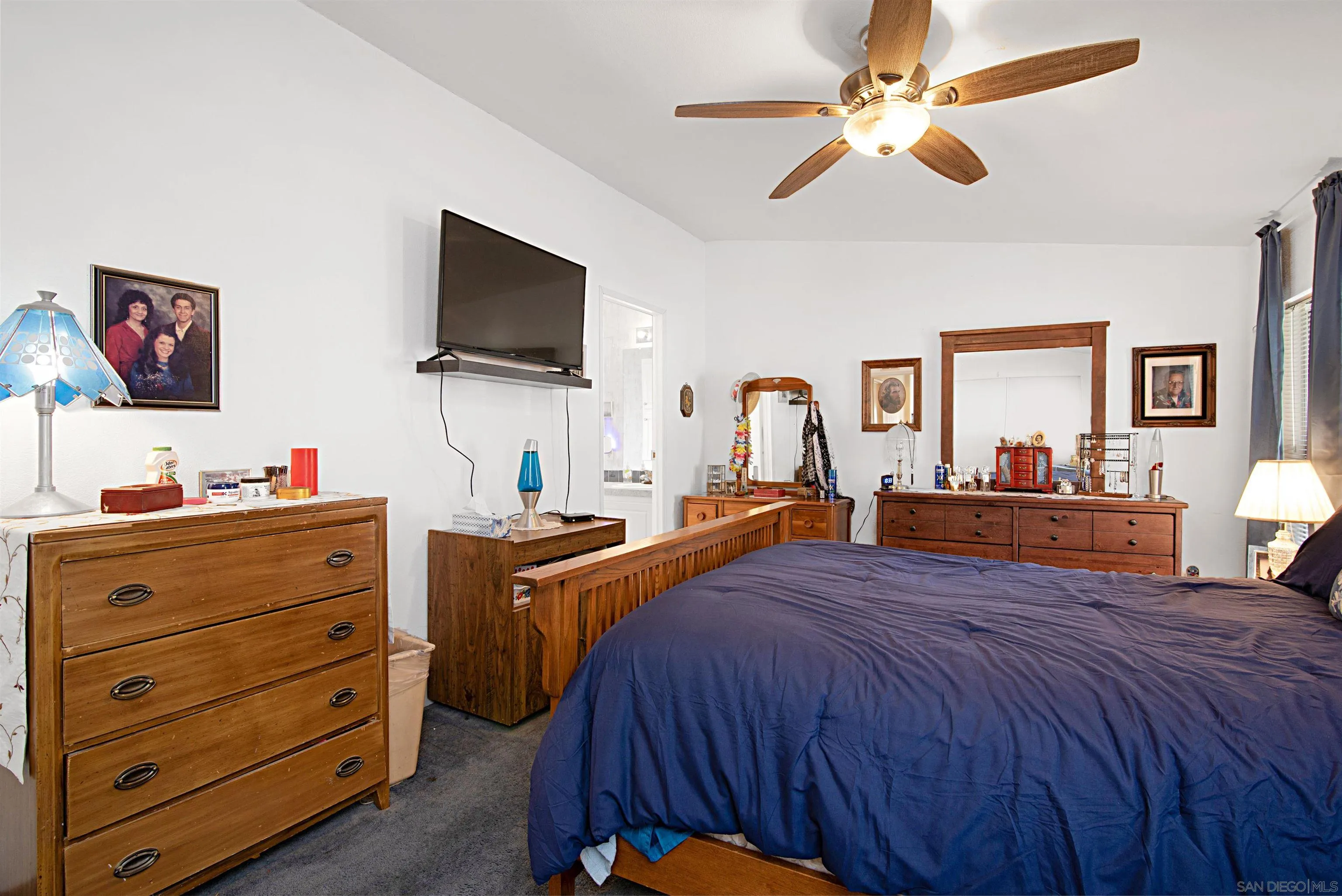 https://cdn.realtyfeed.com/cdn/127/240026910/fbb4f984965e772961f948ce551bea19.webp