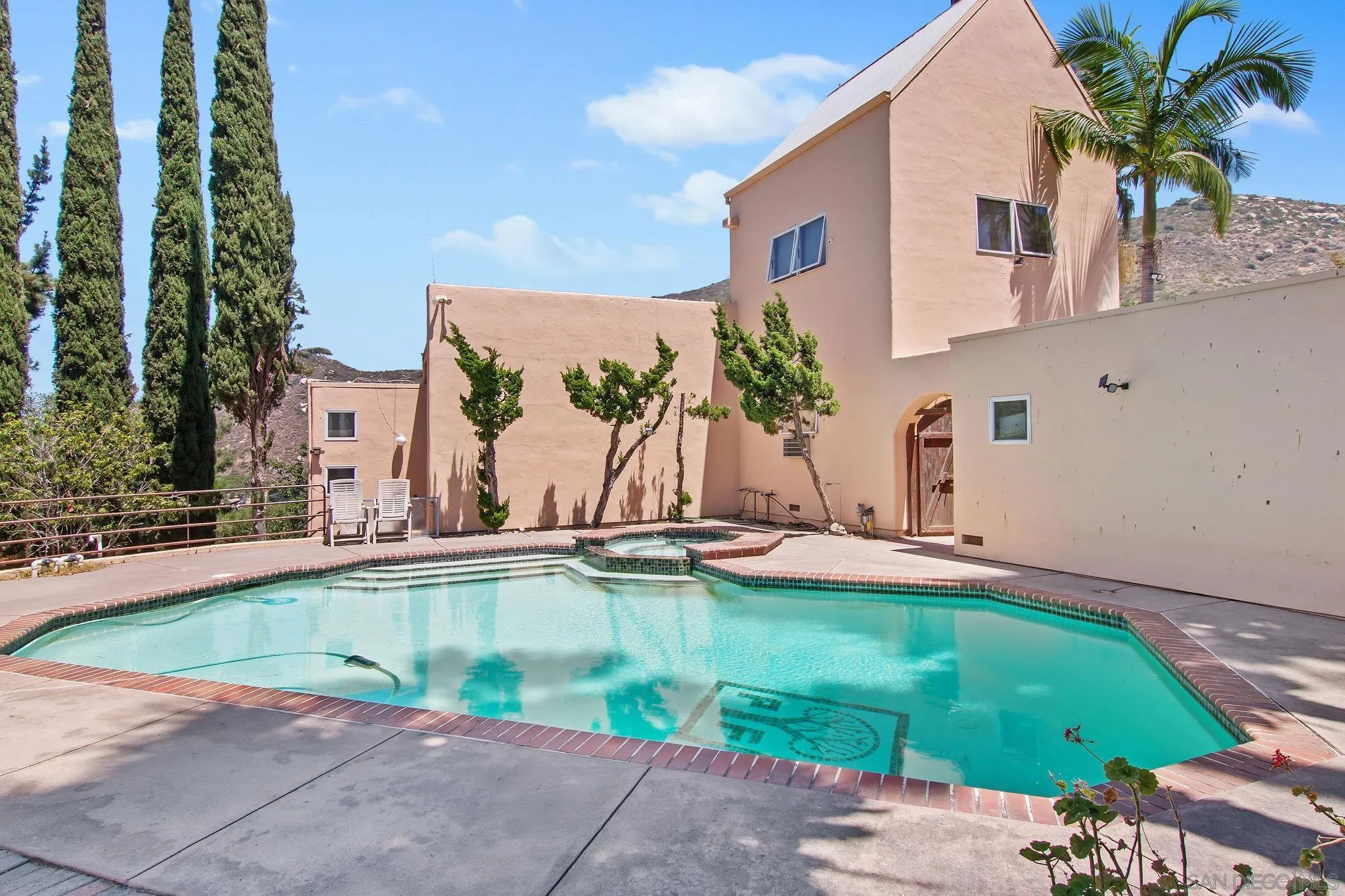 https://cdn.realtyfeed.com/cdn/127/240026943/5123d9c1e3d9531d2e2ca3fe78f06e40.webp