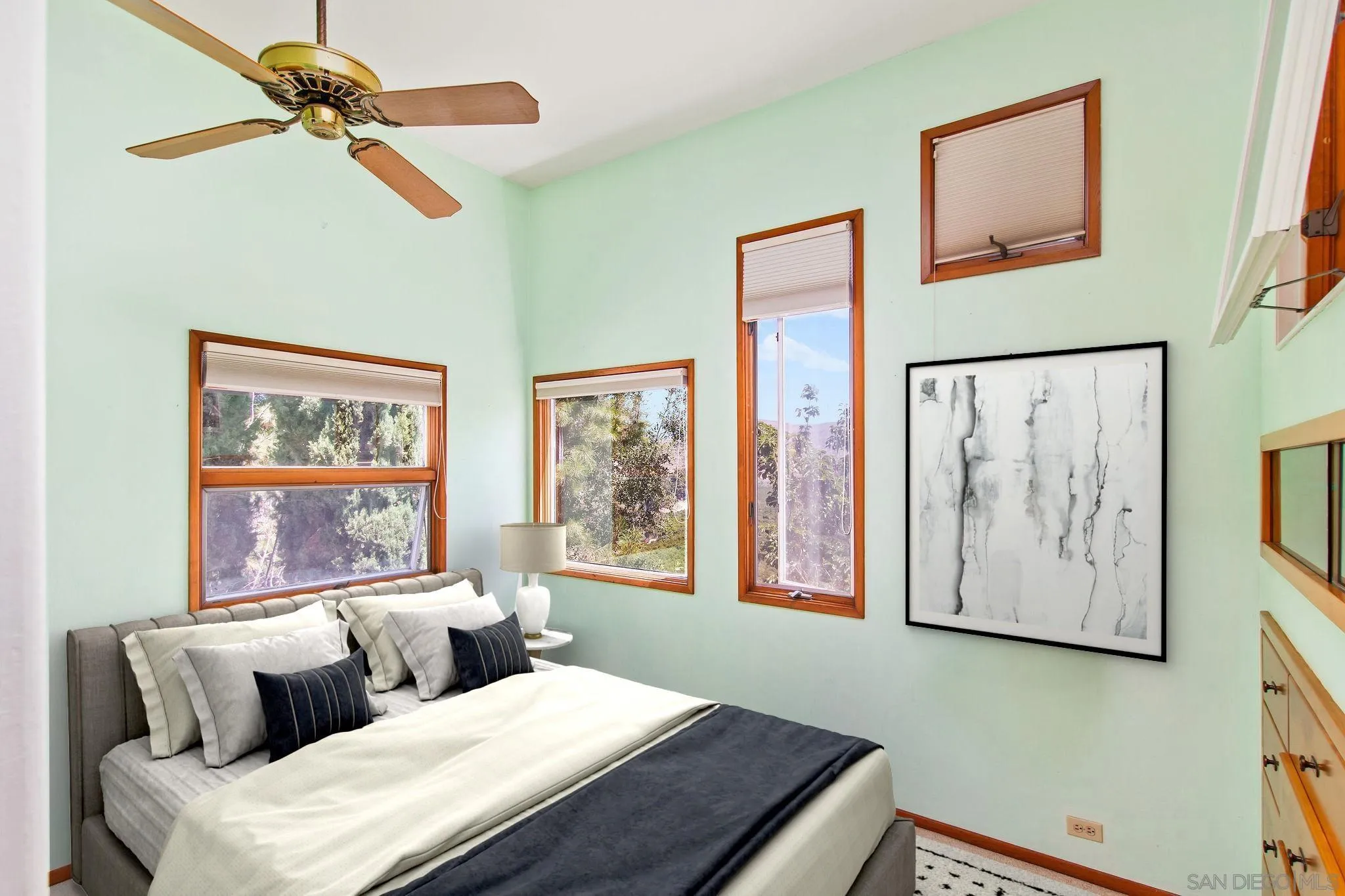 https://cdn.realtyfeed.com/cdn/127/240026943/58283c1d8f0d7e3b858aa922d9293854.webp