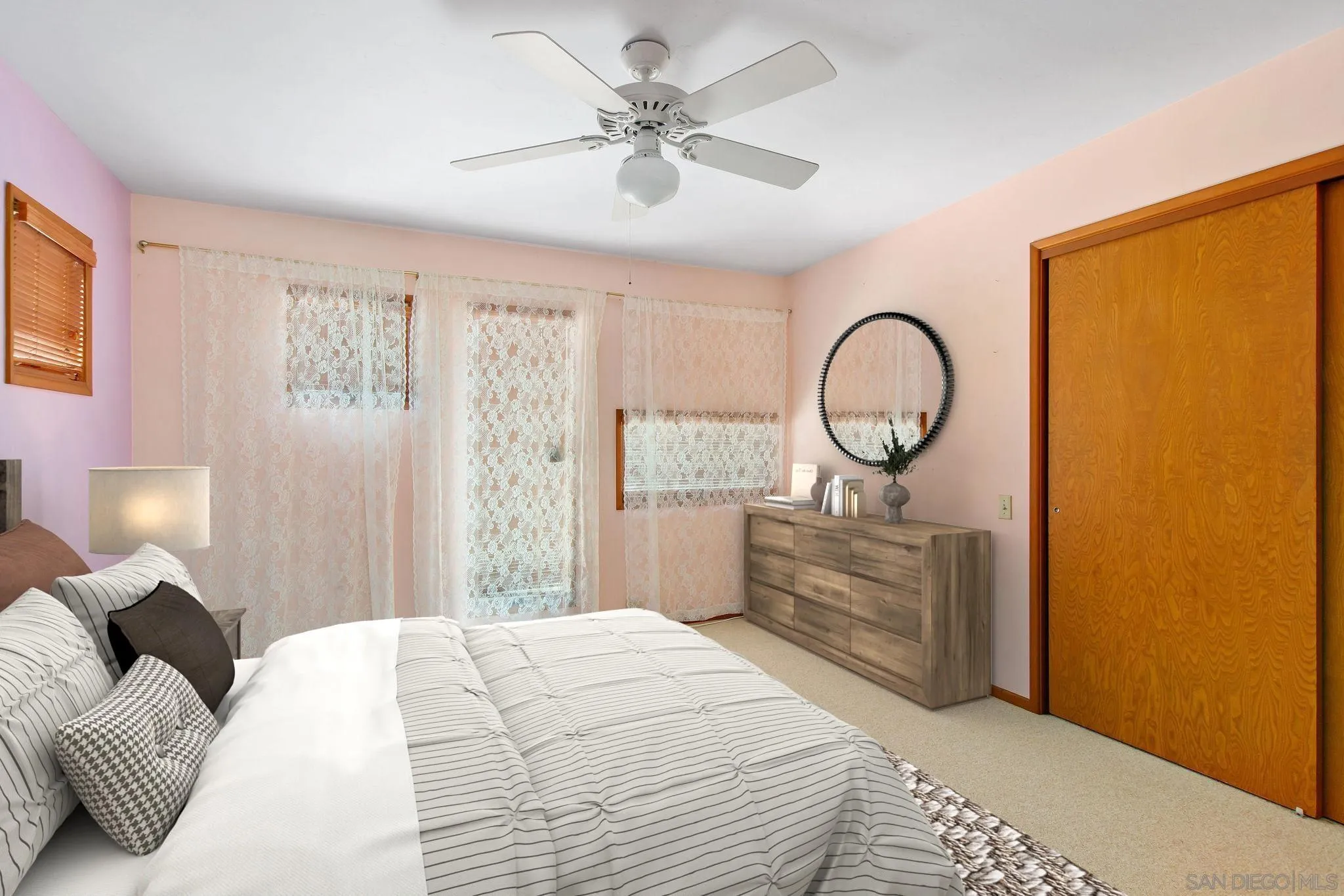 https://cdn.realtyfeed.com/cdn/127/240026943/e67aafe76a7bd63ae2868271af6ed28c.webp