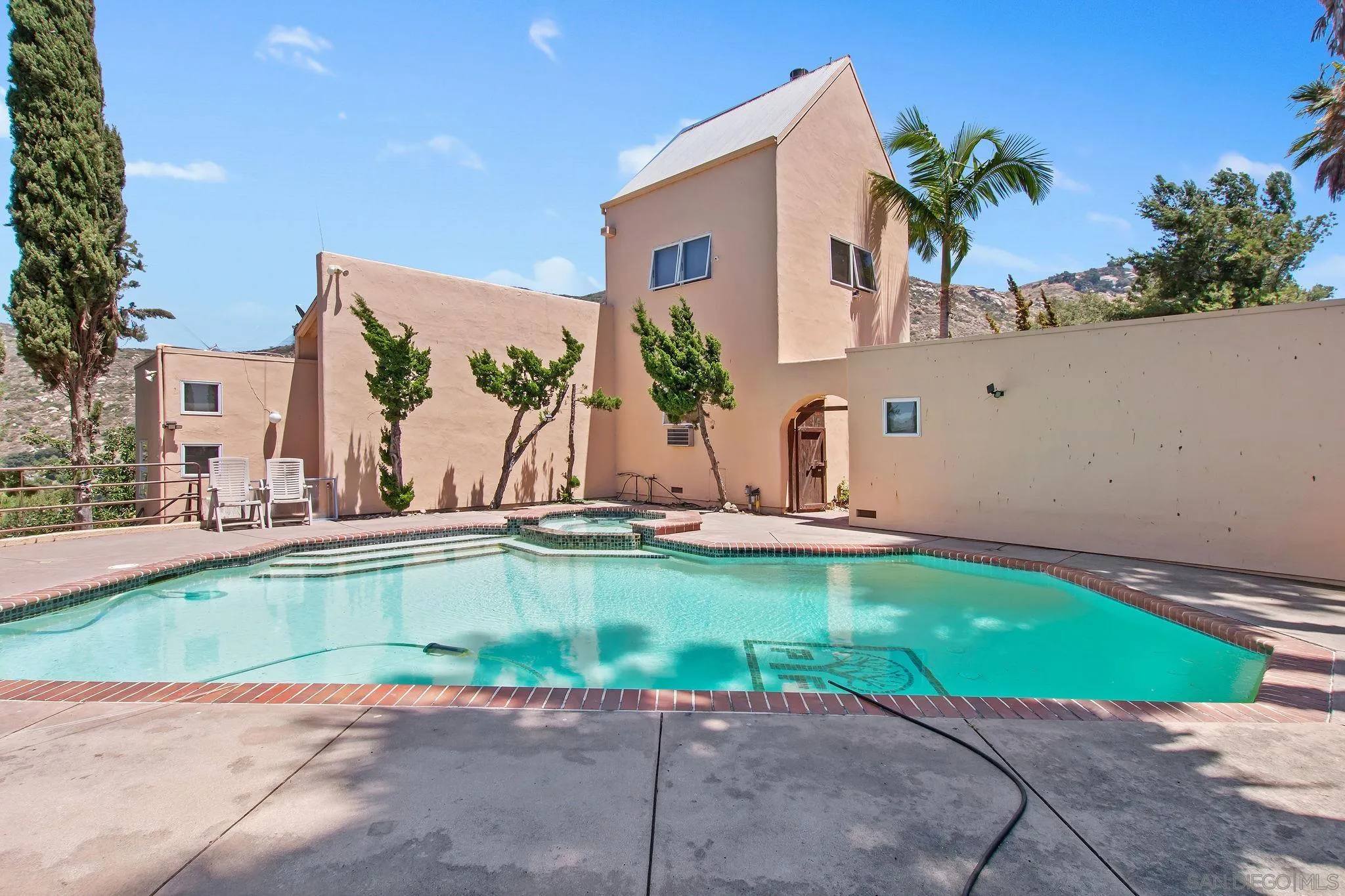 https://cdn.realtyfeed.com/cdn/127/240026943/e8789edbb503333e4c97a2941b9a97b9.webp