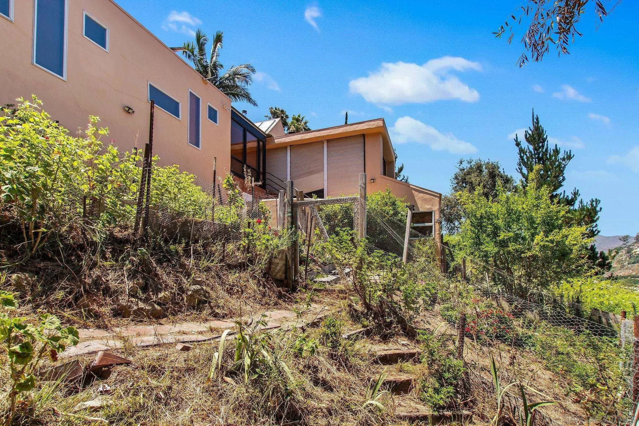 https://cdn.realtyfeed.com/cdn/127/240026943/e963203cdd510e326a82e7deae1af9ac.webp