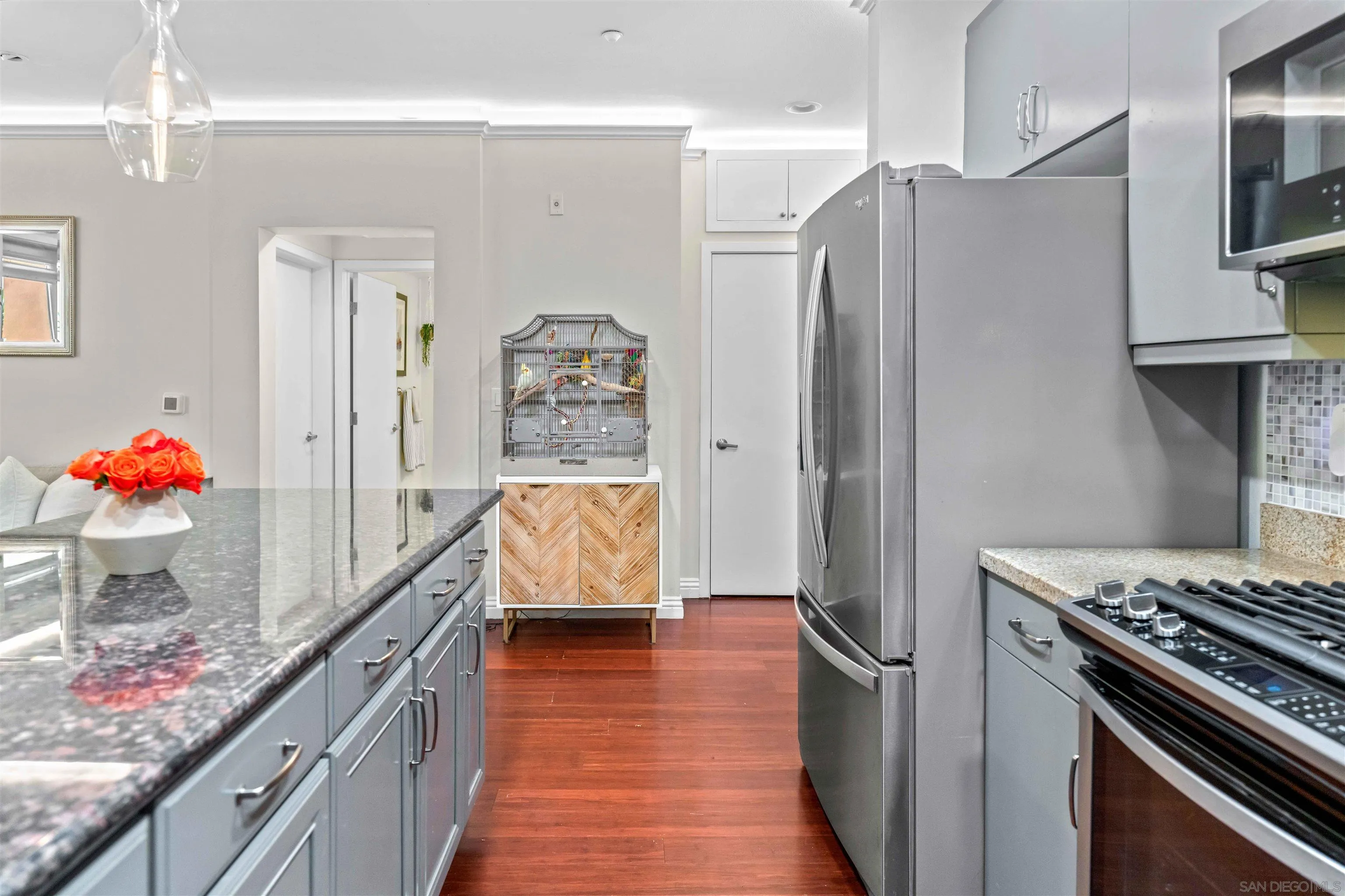 Photo #4: 240026988 Listing 