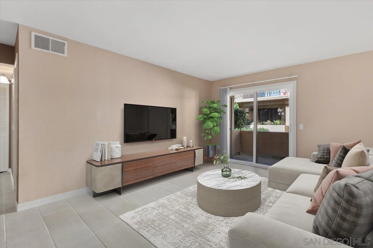 Photo #4: 240027272 Listing 