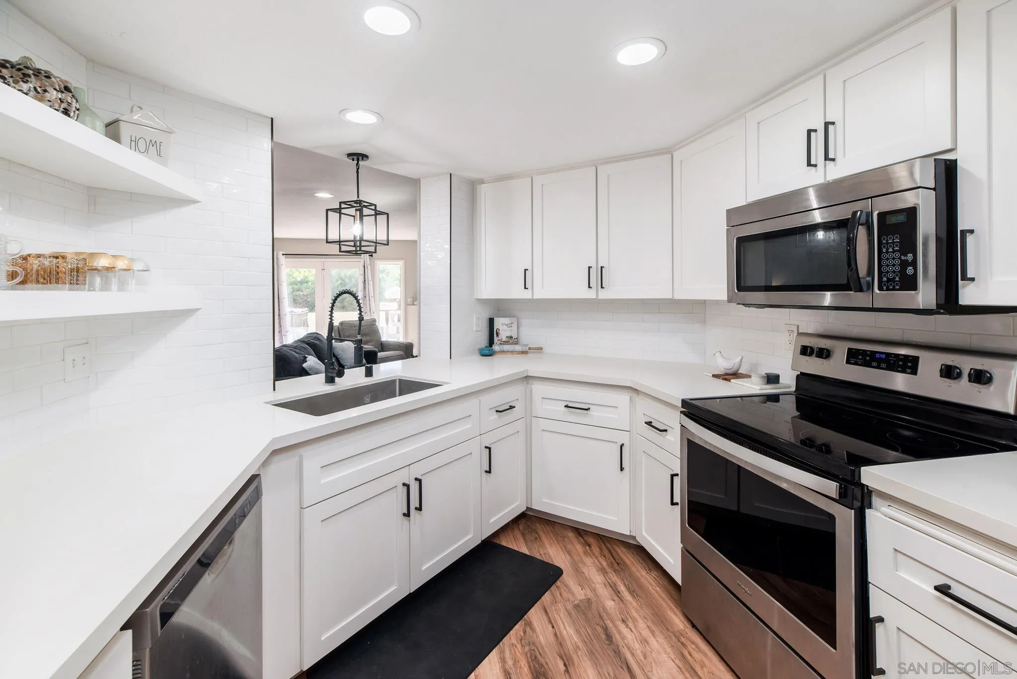 More Details about MLS # 240027307 : 8158 AVENIDA NAVIDAD UNIT 11