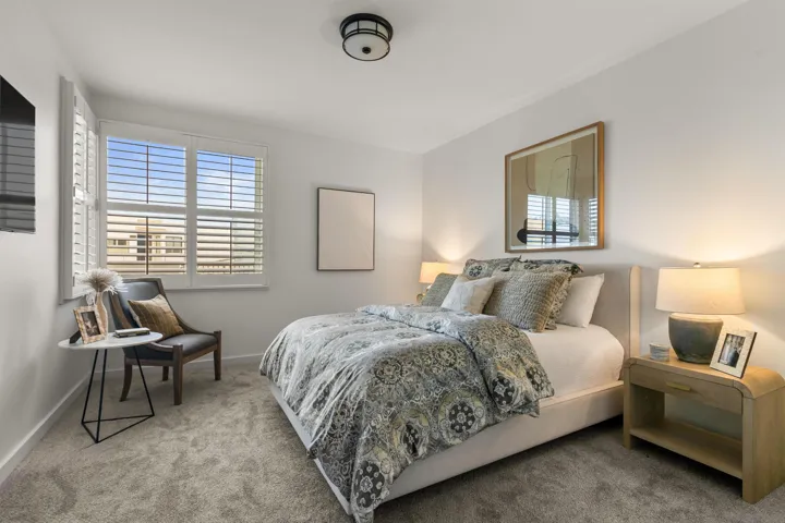 5430  La Jolla Boulevard  , La Jolla, CA 92037