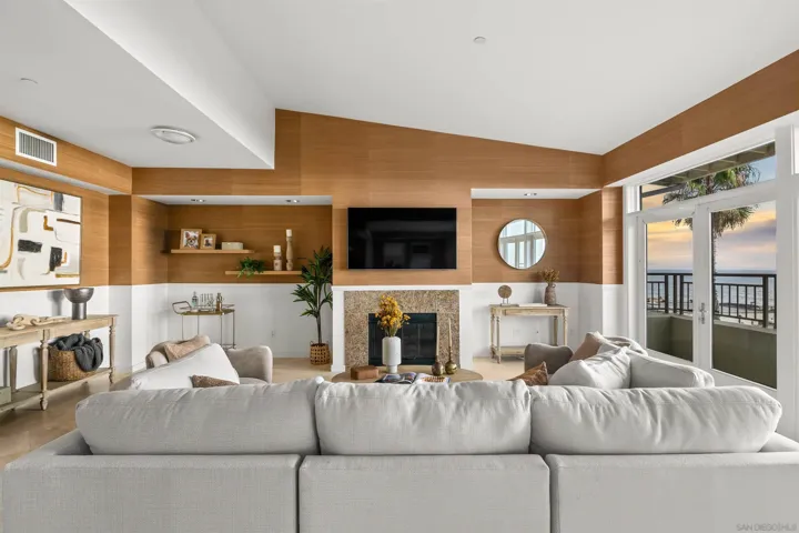 5430  La Jolla Boulevard  , La Jolla, CA 92037