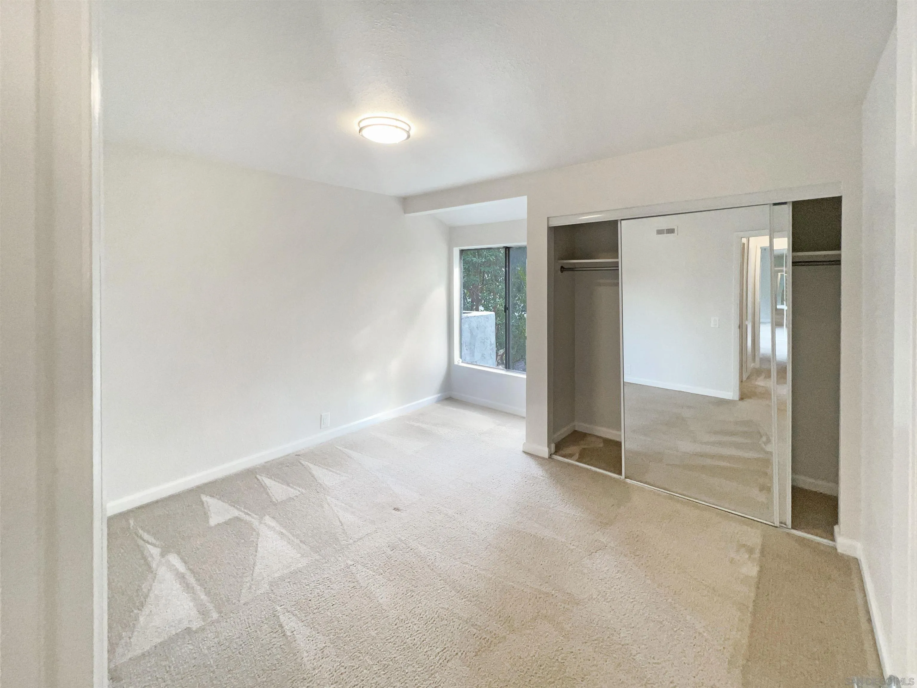 Photo #15: 240027558 Listing: Photo #15
