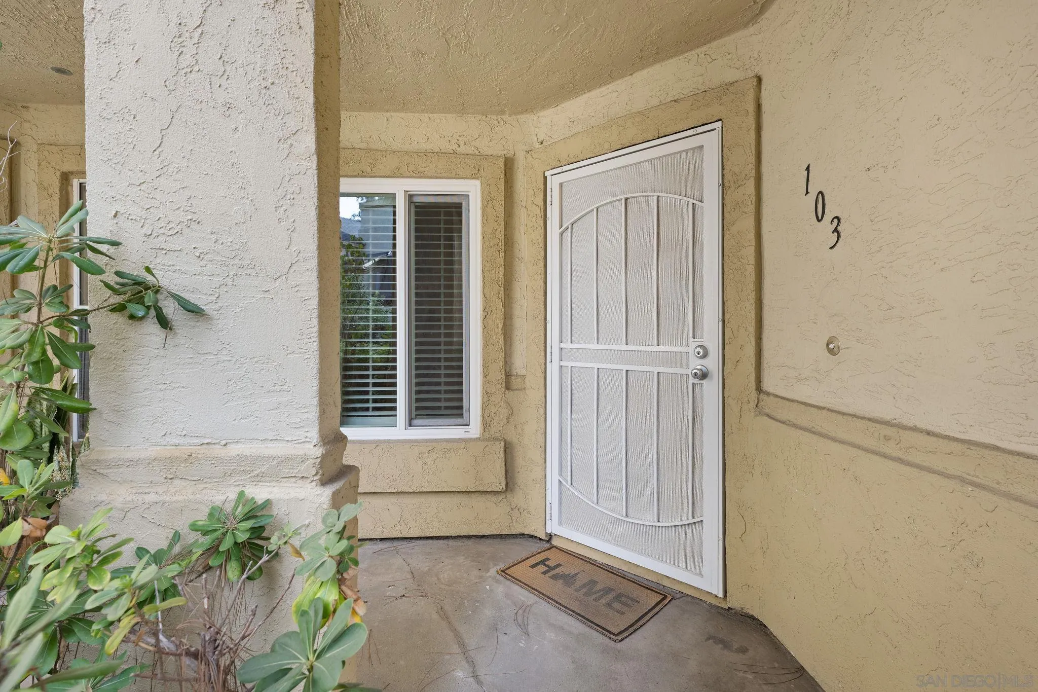 Photo #2: 240027874 Listing 