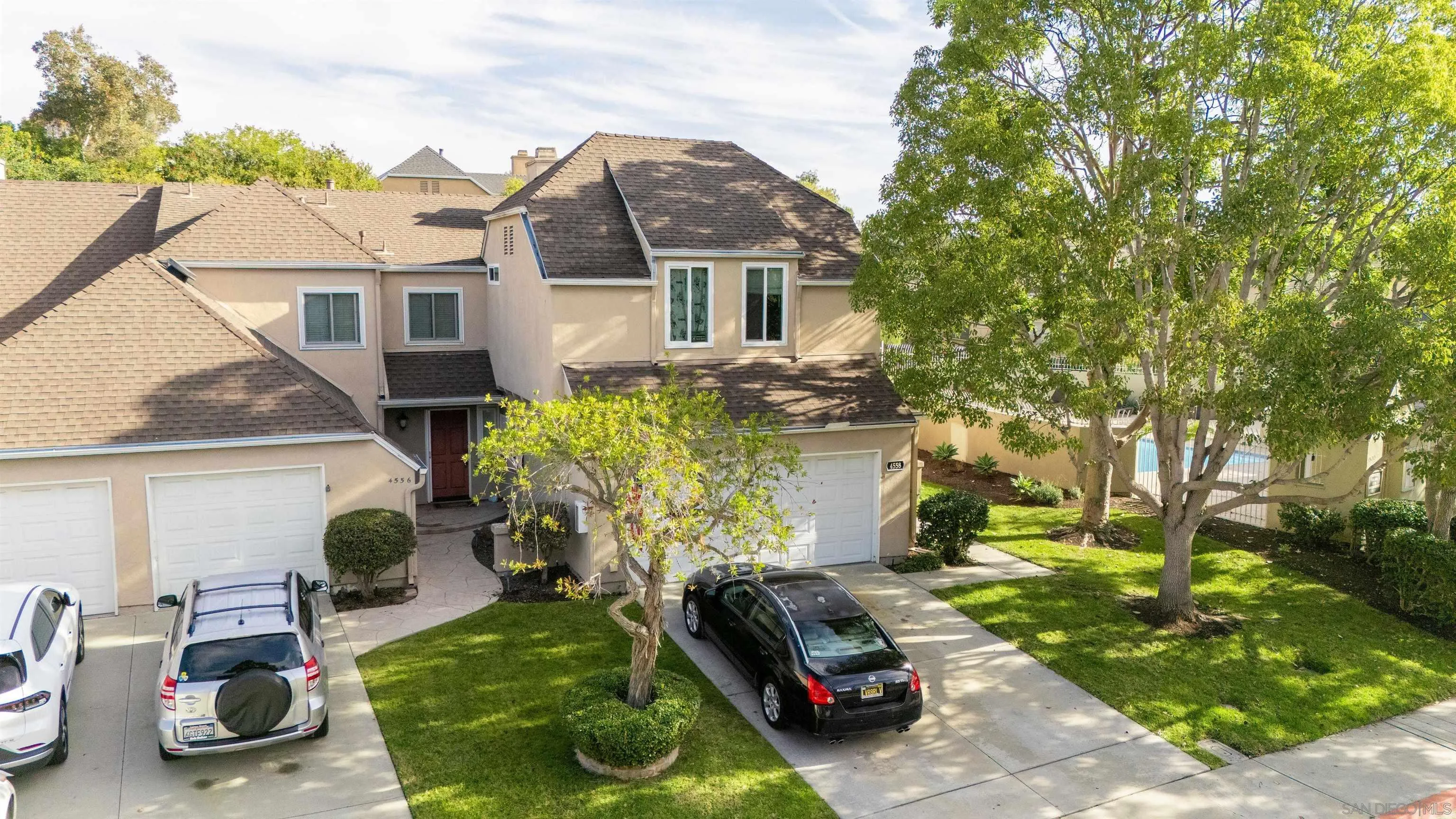 Photo #2: 240027896 Listing 