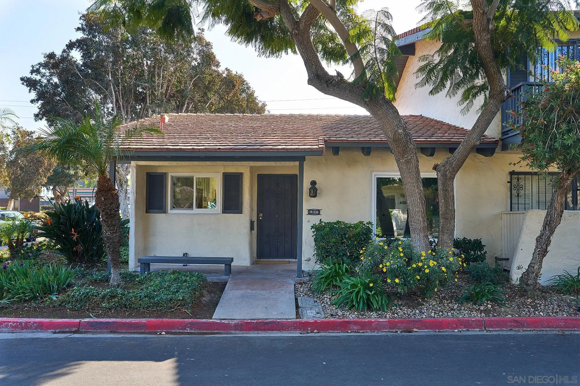 Photo #2: 240027919 Listing 