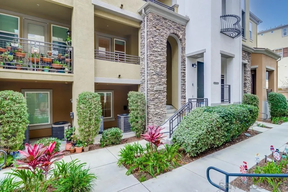 Photo #4: 240027952 Listing 