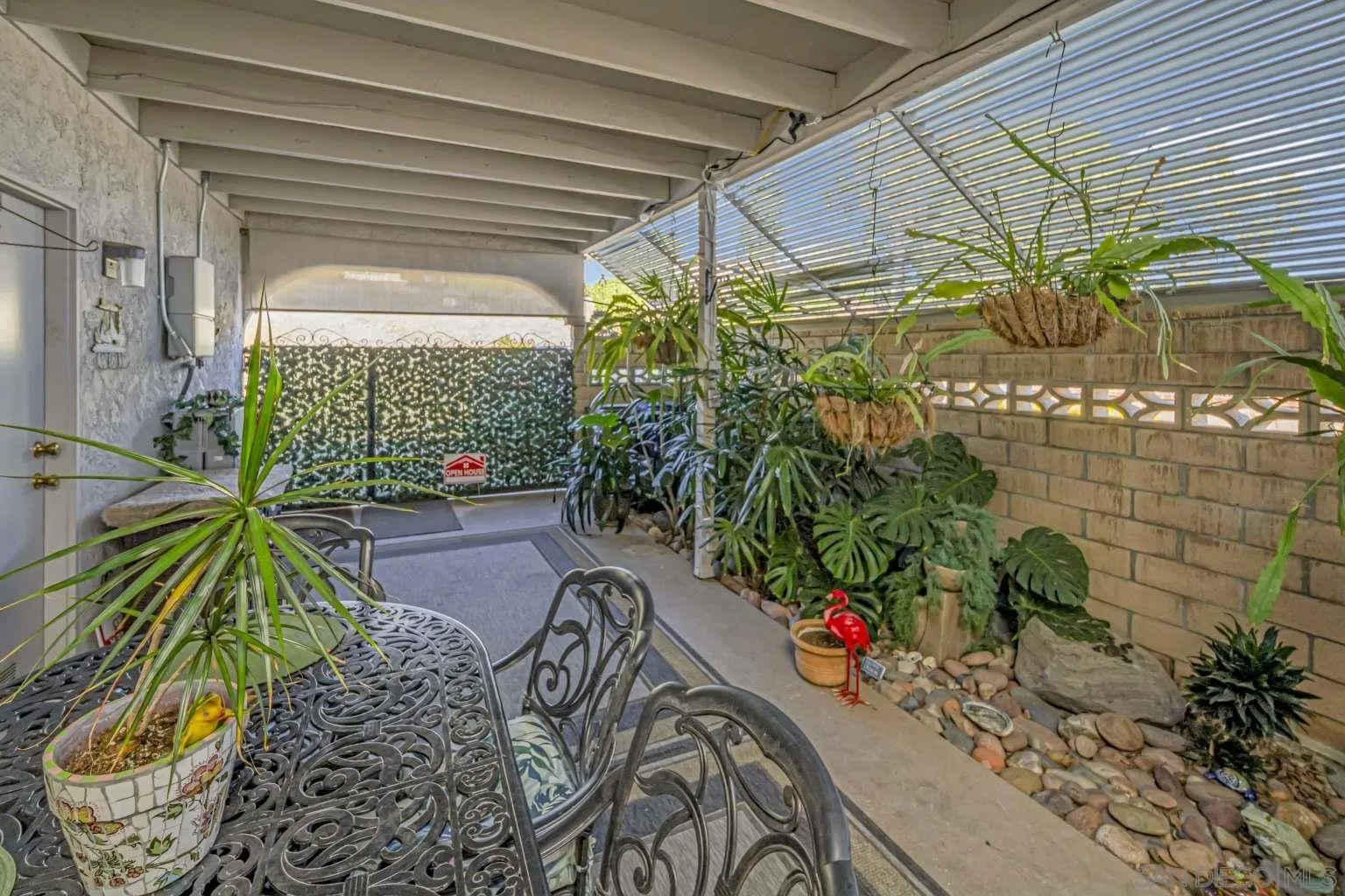 Photo #5: 240028006 Listing 