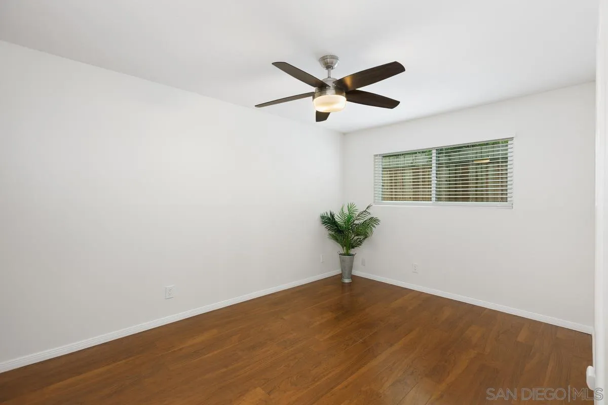 Photo #18: 240028393 Listing: Photo #18