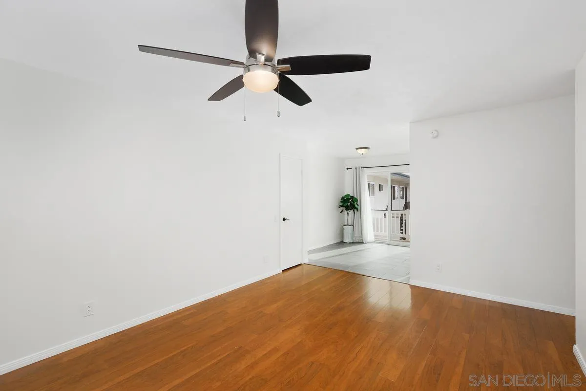 Photo #6: 240028393 Listing 