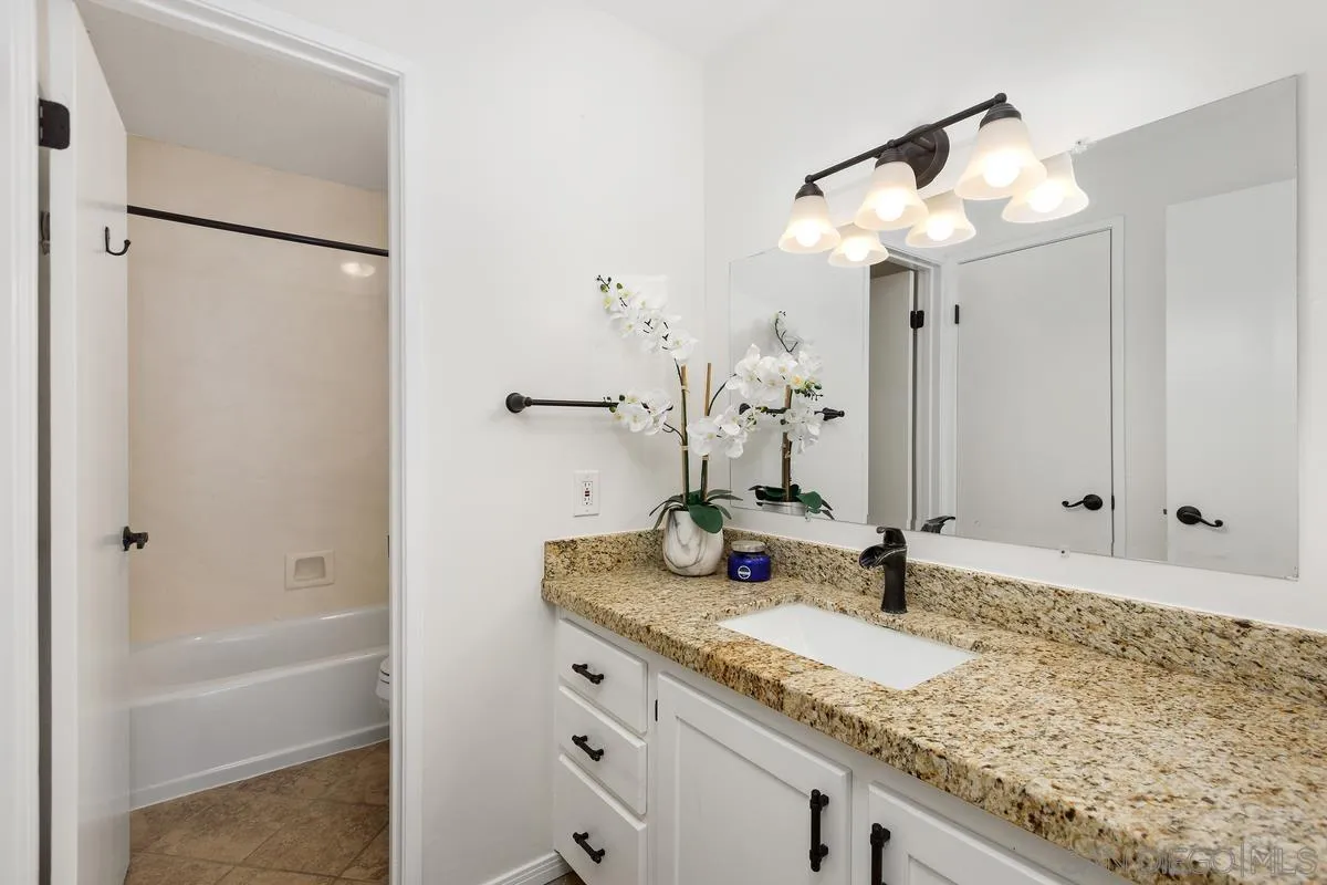 Photo #15: 240028393 Listing: Photo #15