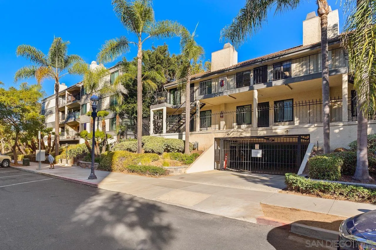 Photo #2: 240028459 Listing 