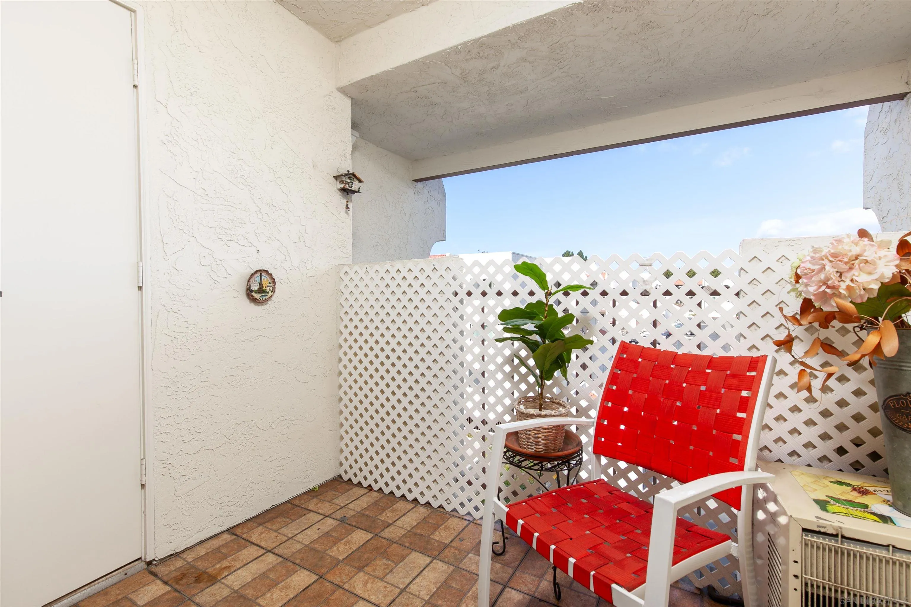 Photo #6: 240028537 Listing 