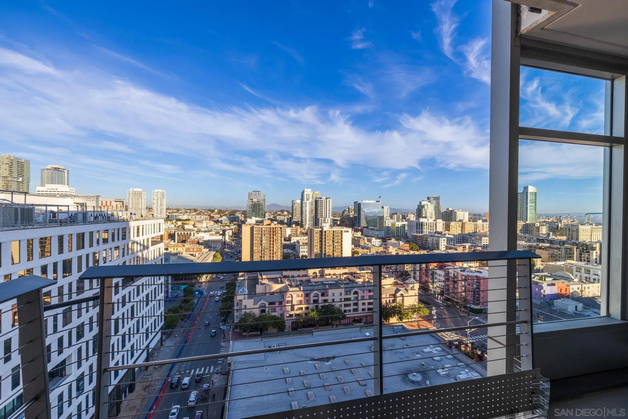 Photo #6: 240028907 Listing 