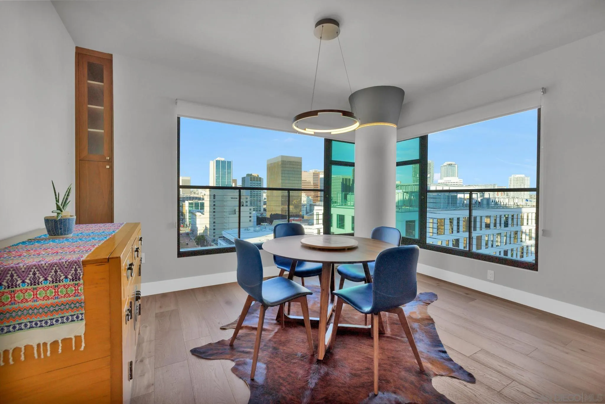 Photo #4: 240028907 Listing 