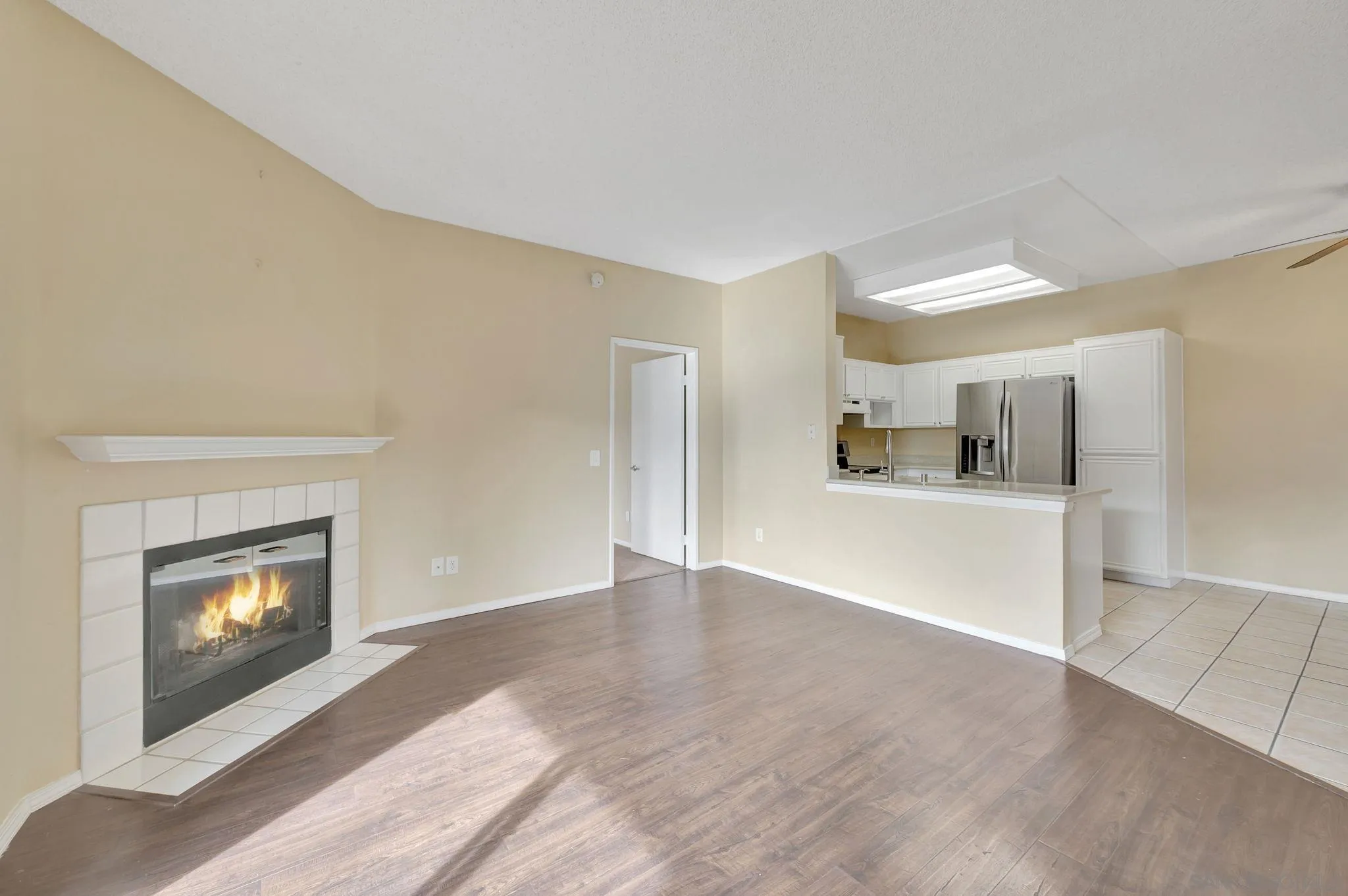 Photo #4: 240028943 Listing 