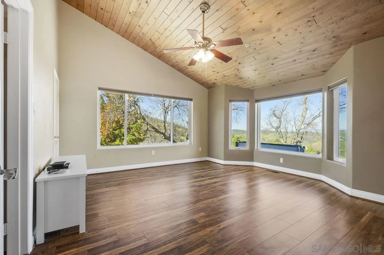 https://cdn.realtyfeed.com/cdn/127/240028959/5f59c0fbe63bcd13bb0d653449c5870e.webp