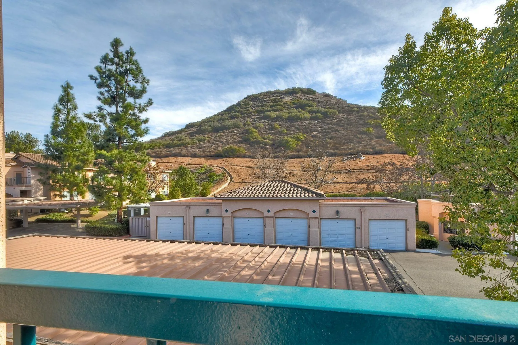 https://cdn.realtyfeed.com/cdn/127/240028994/352c4e67fe613793ba6ff5bb5f5d88f6.webp