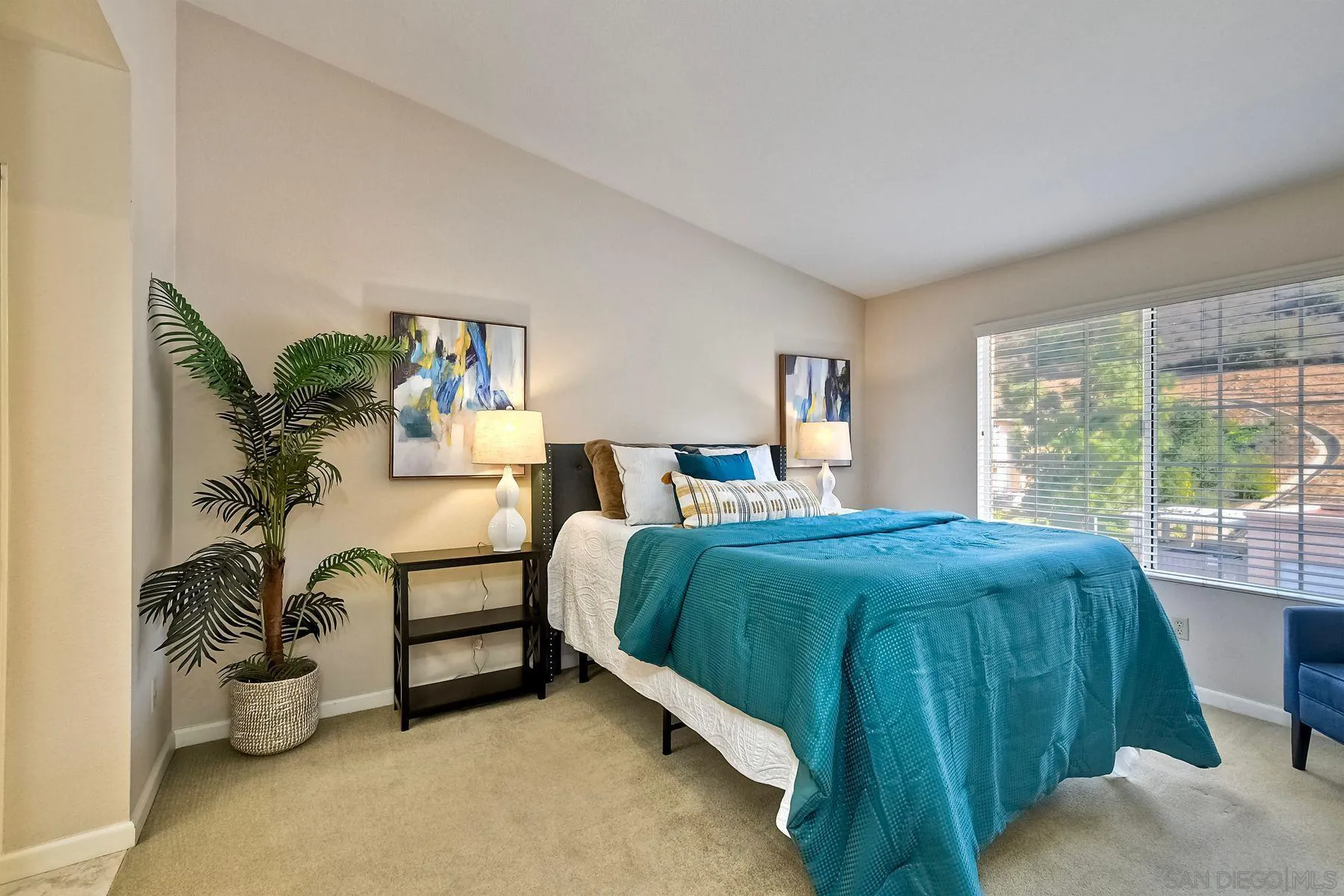 https://cdn.realtyfeed.com/cdn/127/240028994/b2f2699d218932035b463985e43f24f5.webp