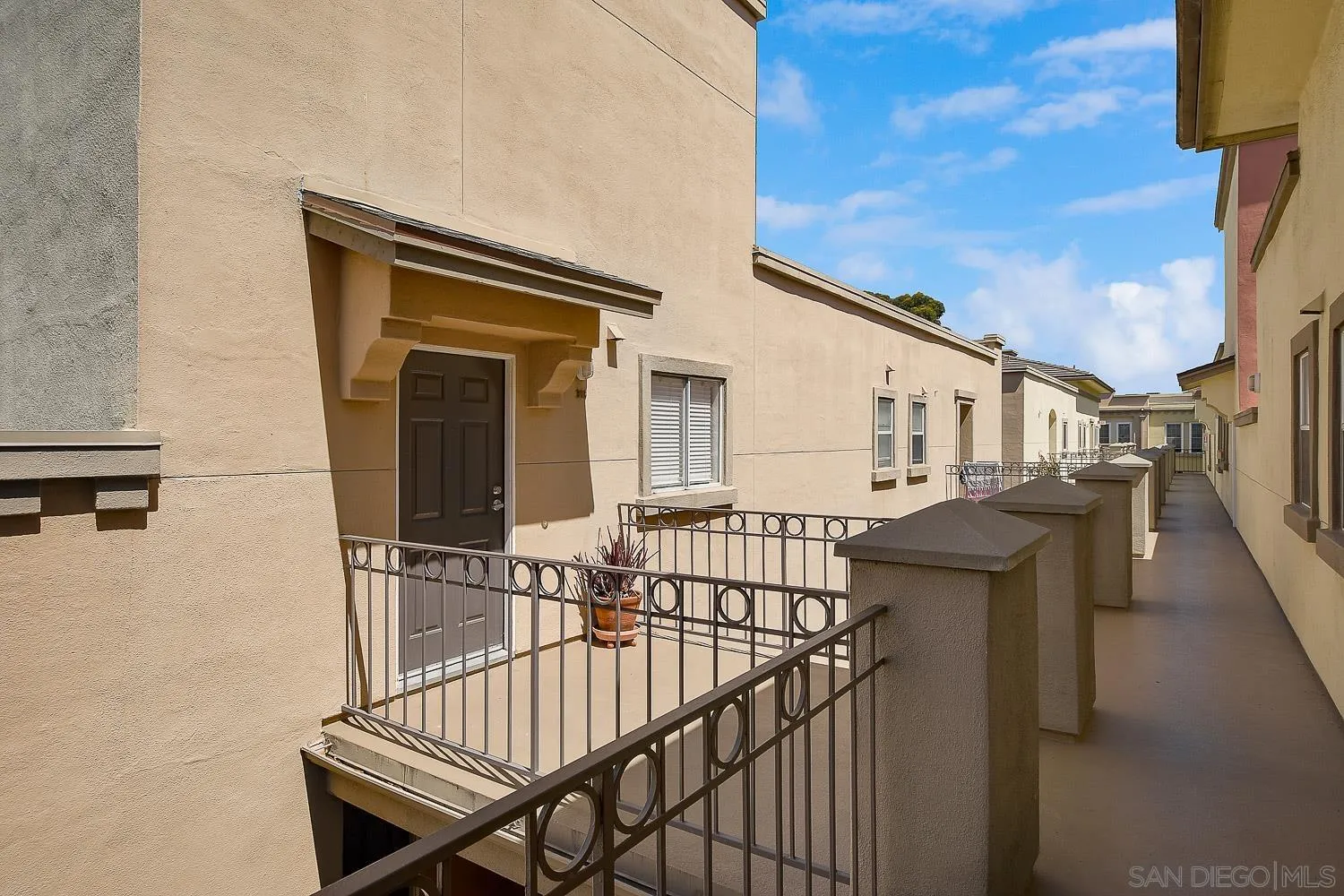 Photo #5: 240028997 Listing 