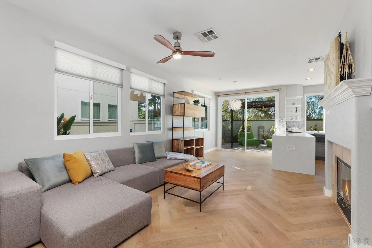 Photo #4: 240029053 Listing 